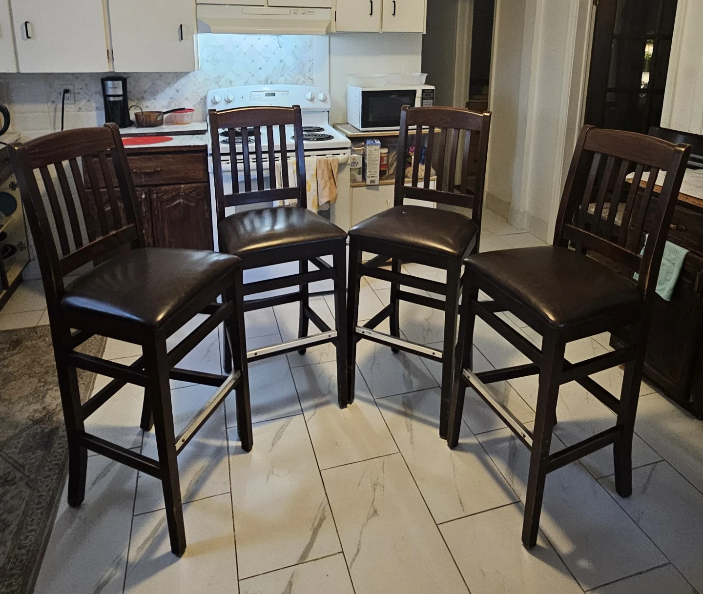 4 Wooden Leather Bar Stool Set