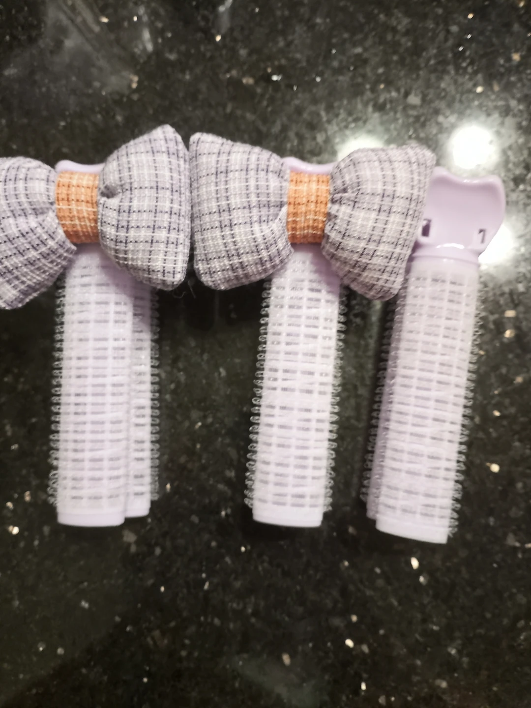 Assortment of 3 Velcro hair rollers - photo 2
