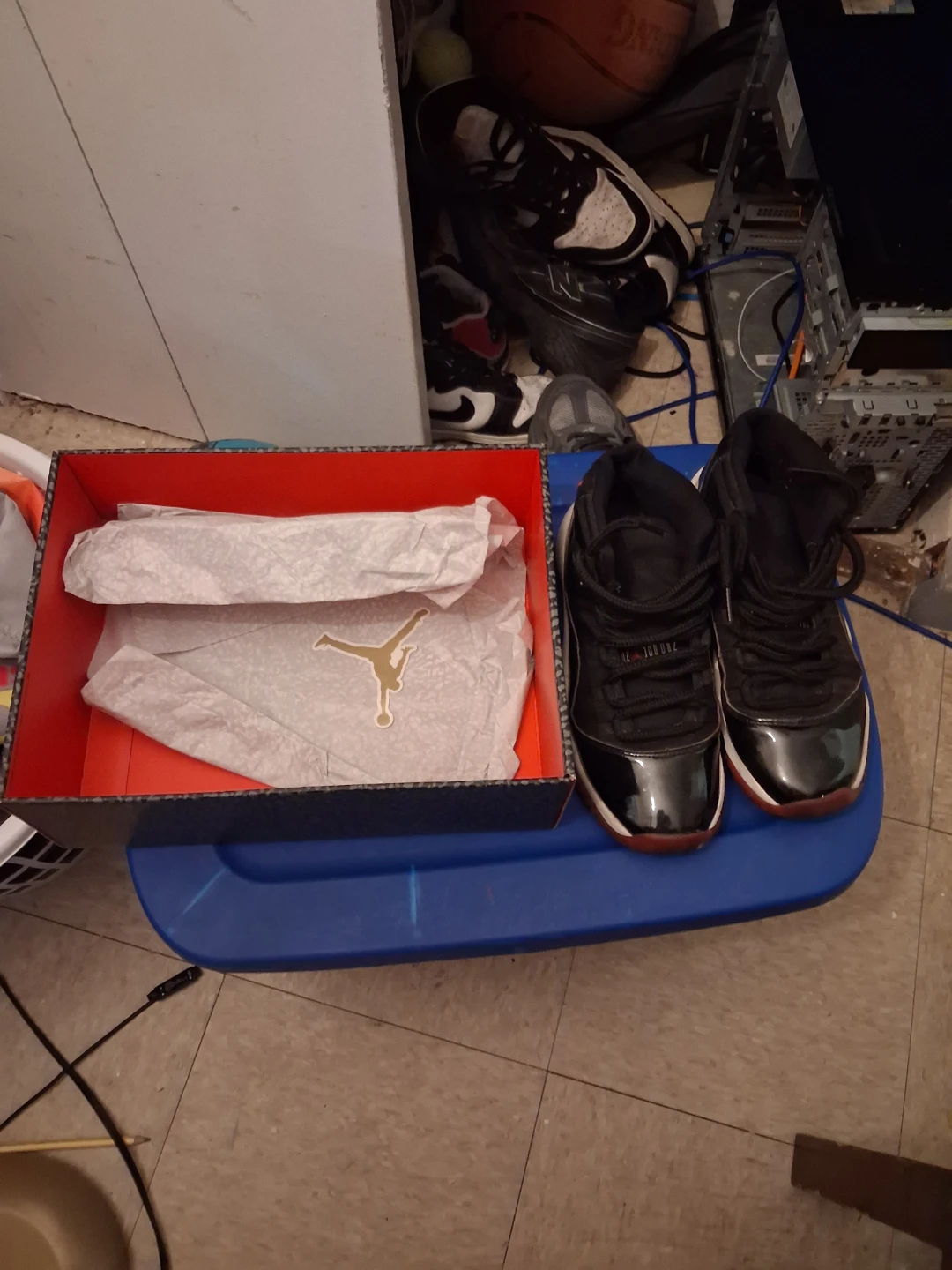 Jordan 11 Retro Size 6.5 - photo 2