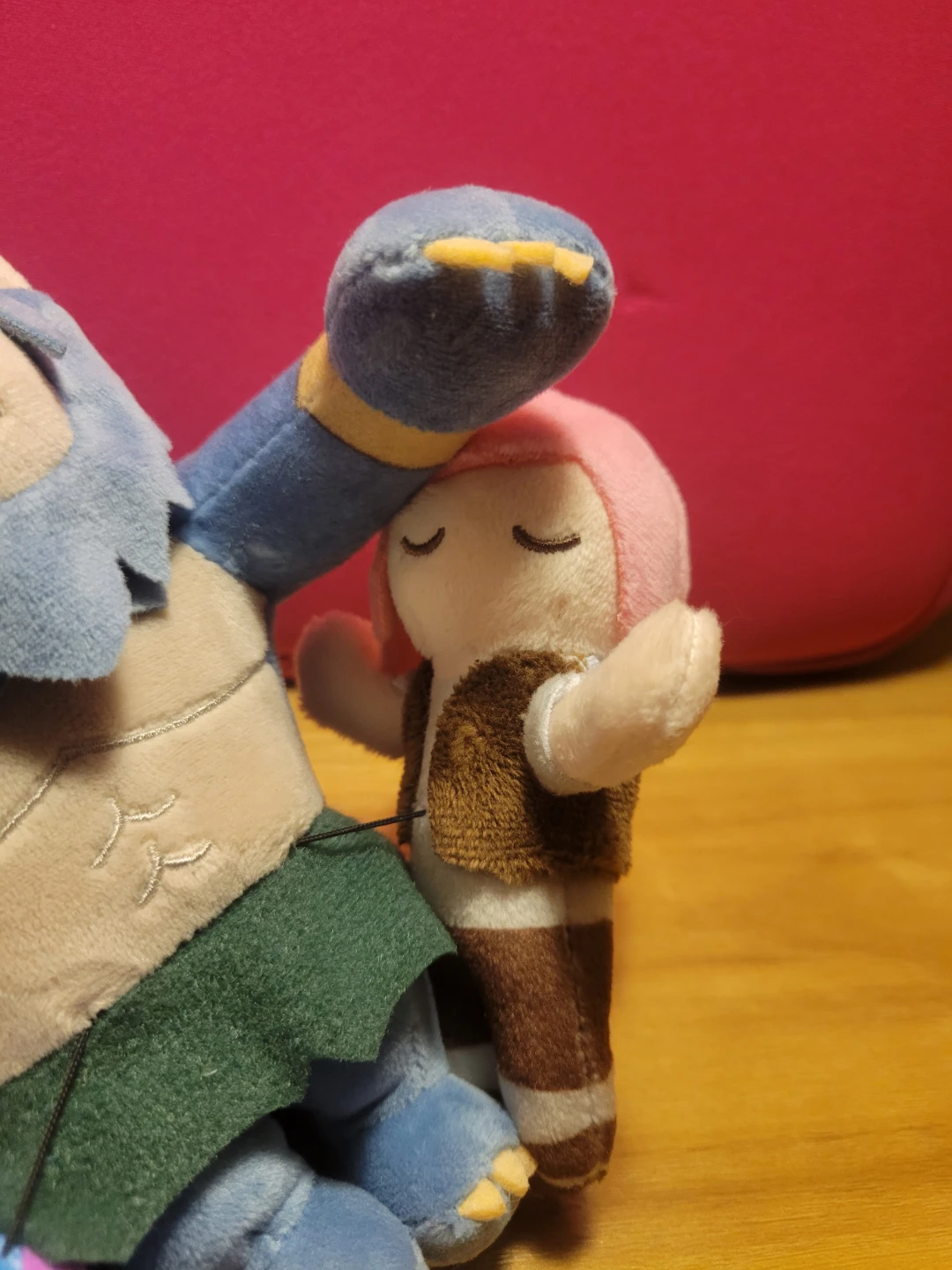 Arcane Warwick Hug Plush - photo 4