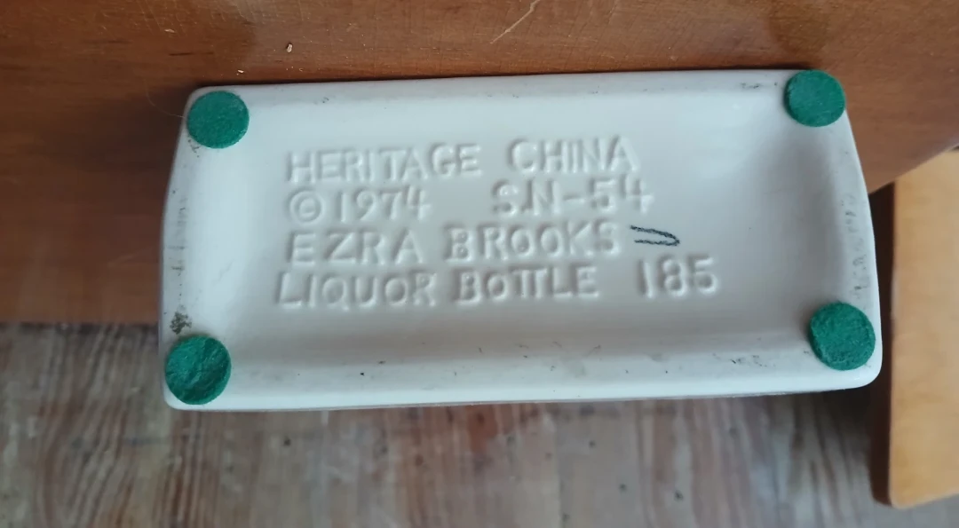 1974 The Chicago Fire  Liquor Bottle - photo 3