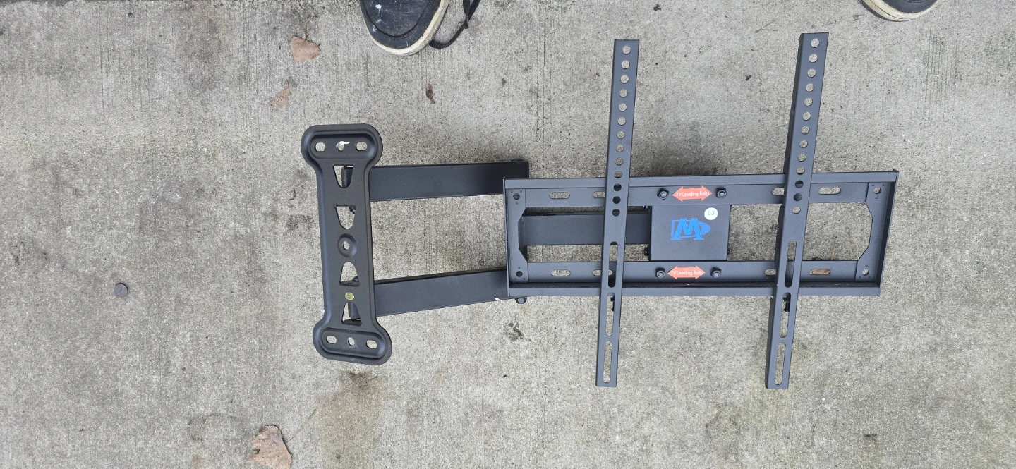 Full Motion Articulating TV Wall Mount