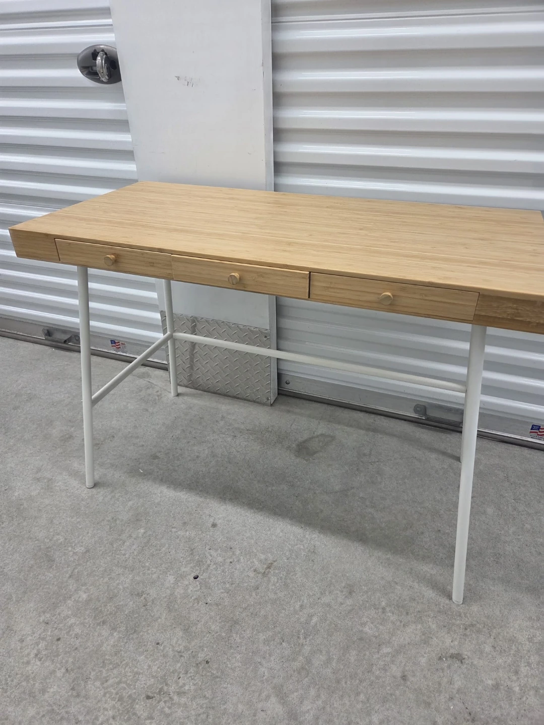 IKEA LILLÅSEN Desk