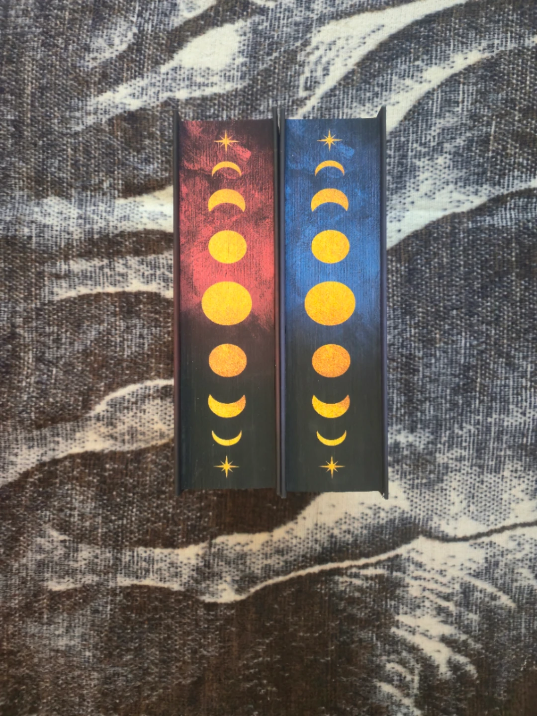 Fairyloot Editions of Crescent City 1&2 - photo 4