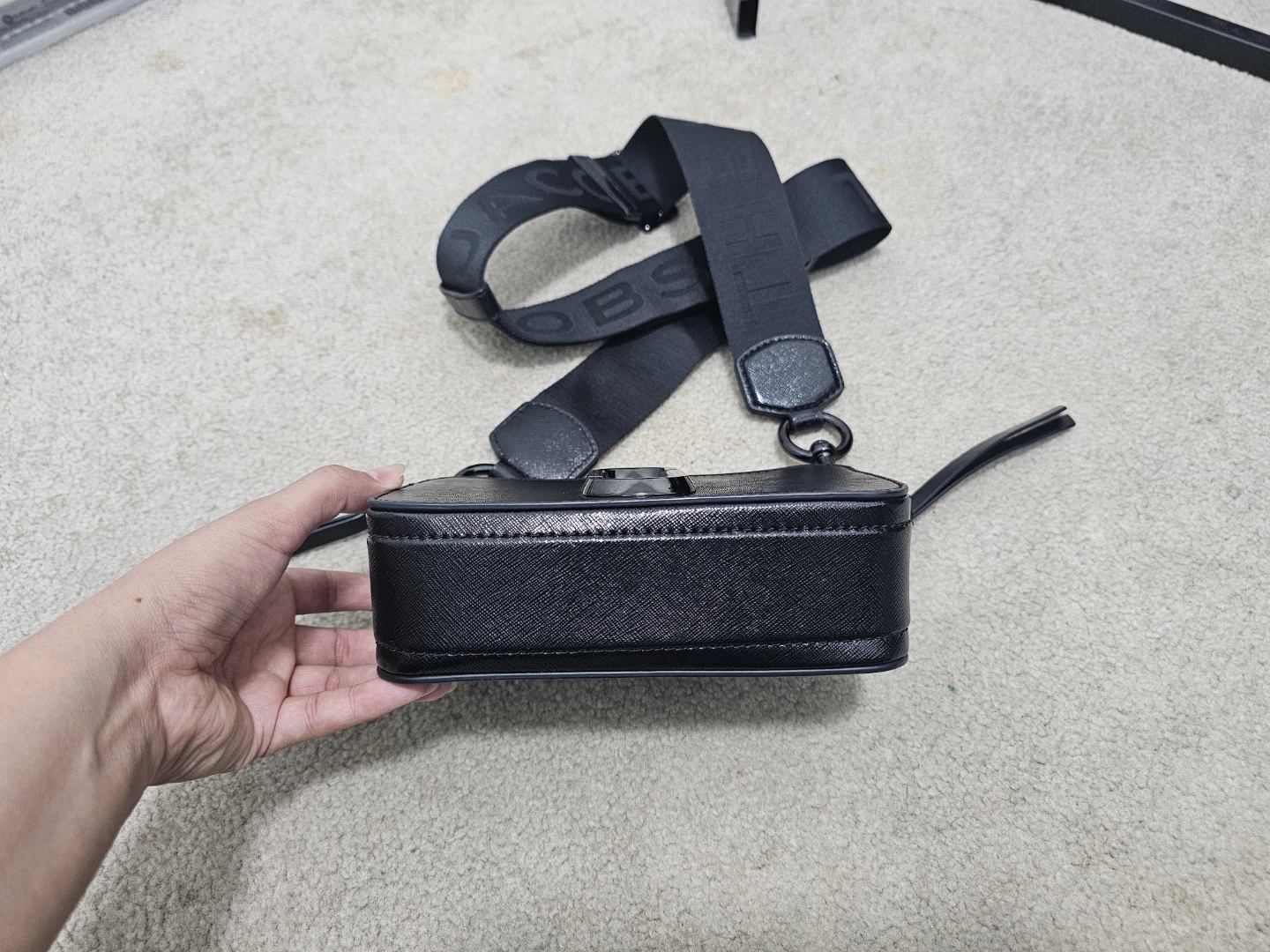 Authentic Marc Jacobs The Snapshot Camera Bag - PRICE FIRM - photo 2