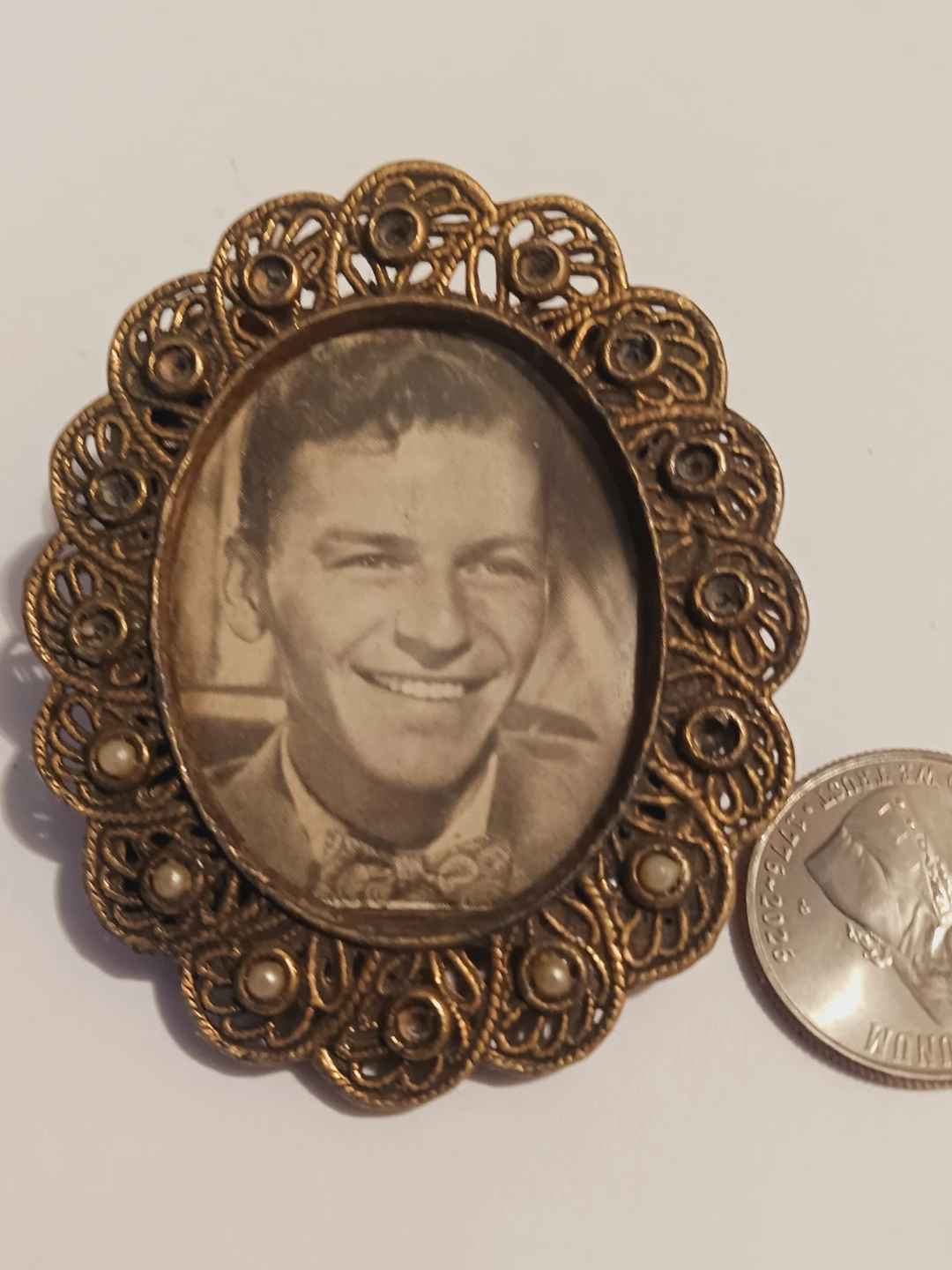 Gorgeous Miniature Bronze Ornate Filigree Oval Picture Frame