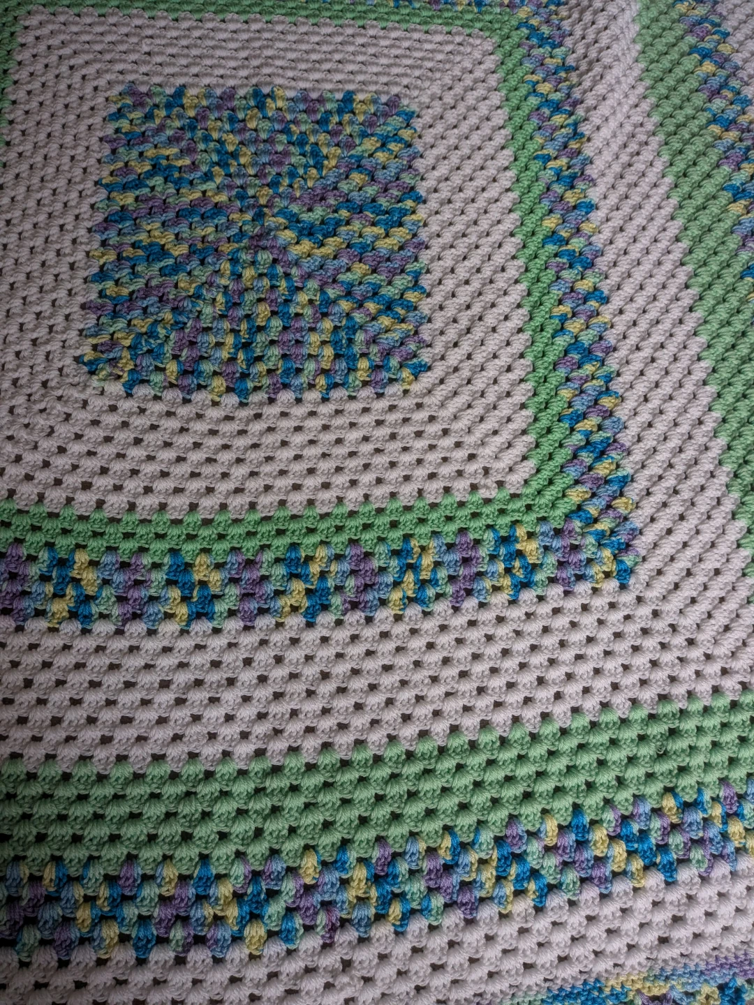 🏈Hand-crocheted multicolour baby blanket - photo 2