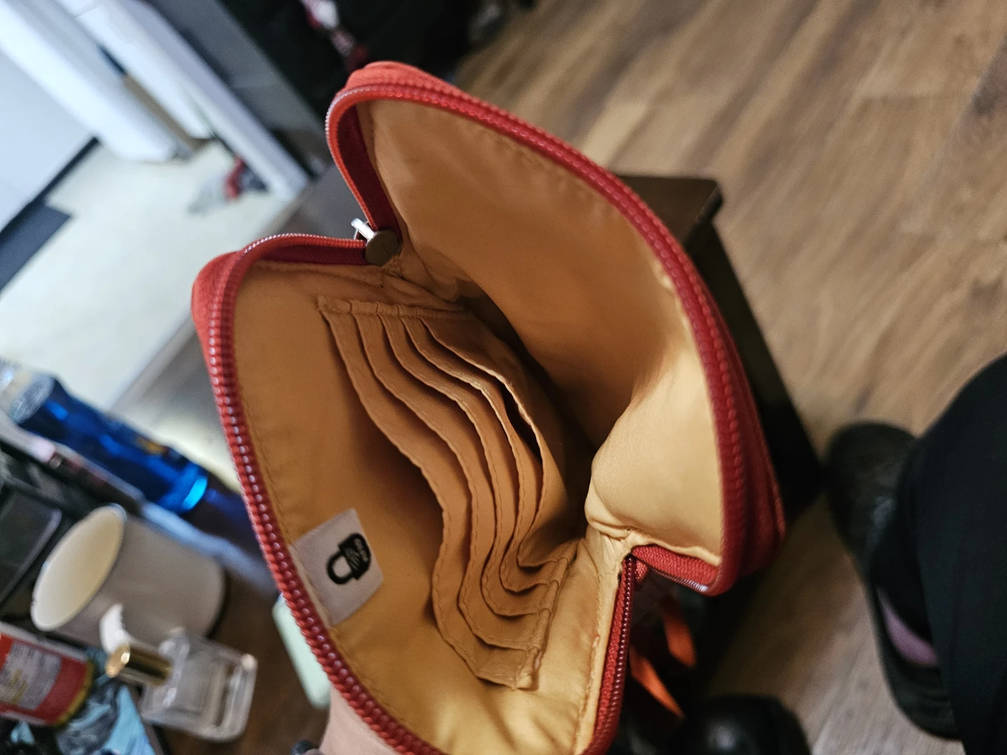 Baggallini Red/Orange NEW RFID crossbody wallet - photo 3