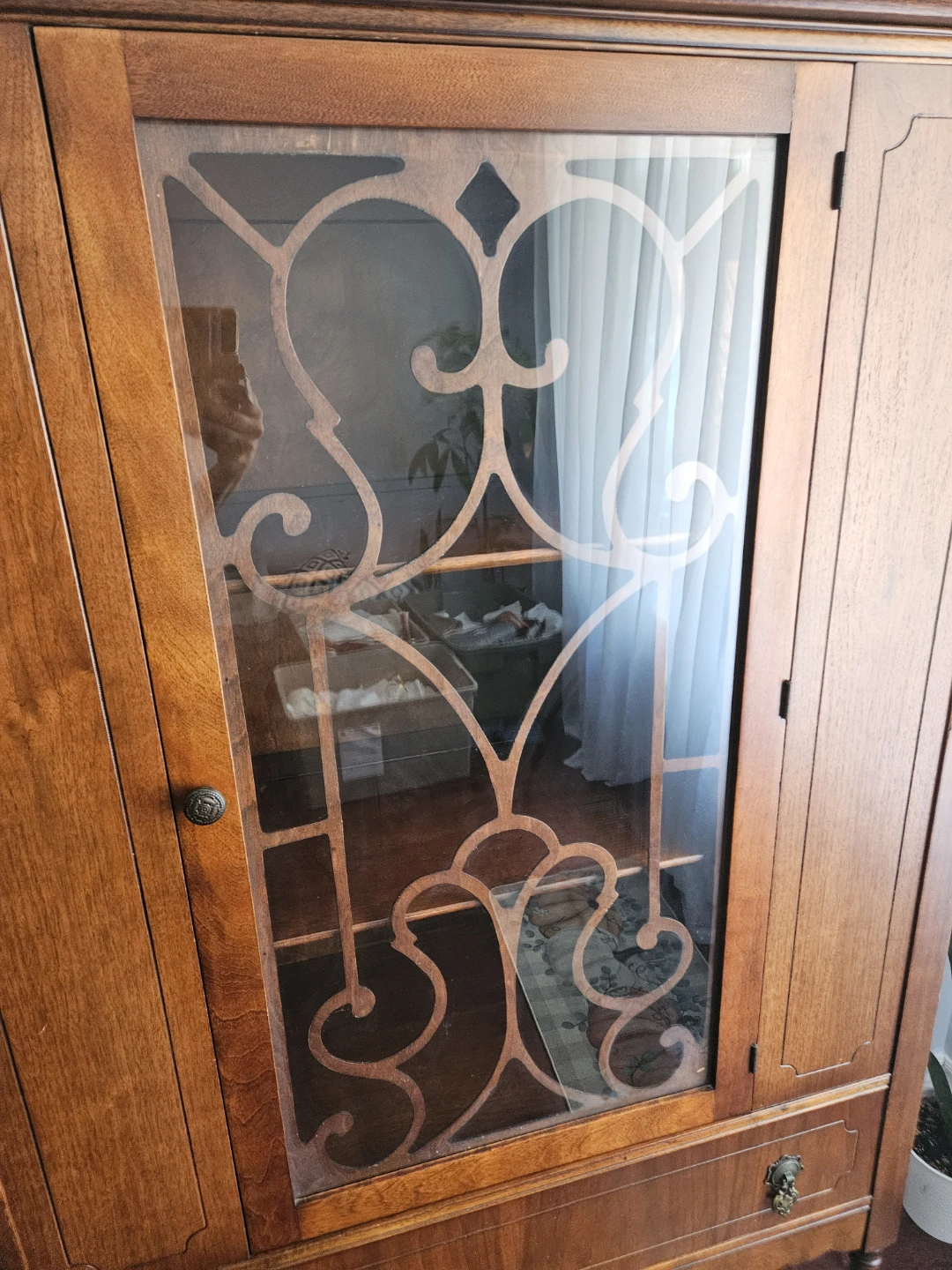 Vintage Wooden Curio Cabinet with Glass Door - photo 3