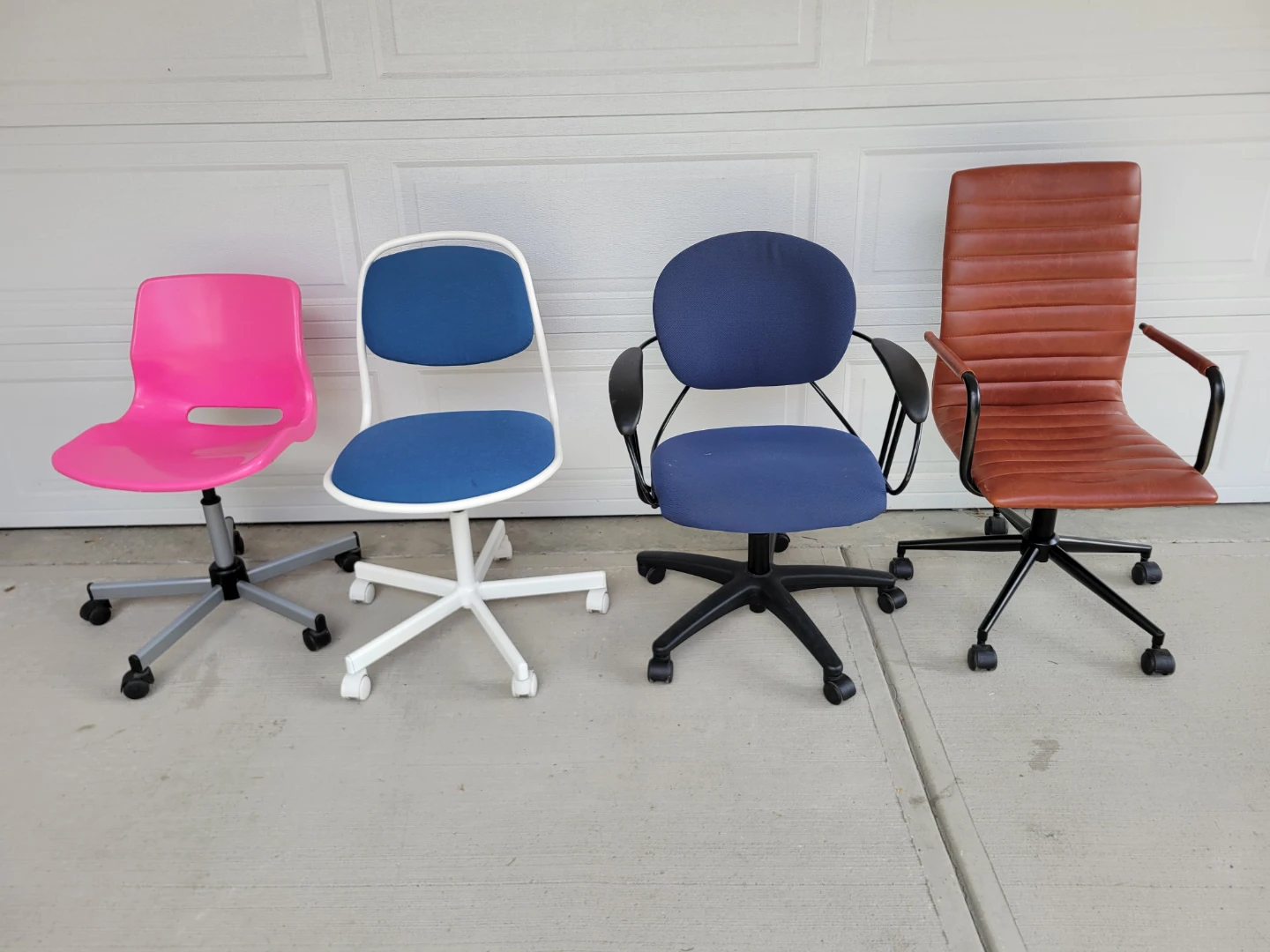 Various Office & Desk Chairs – Retro, Modern & Task Styles - photo 3
