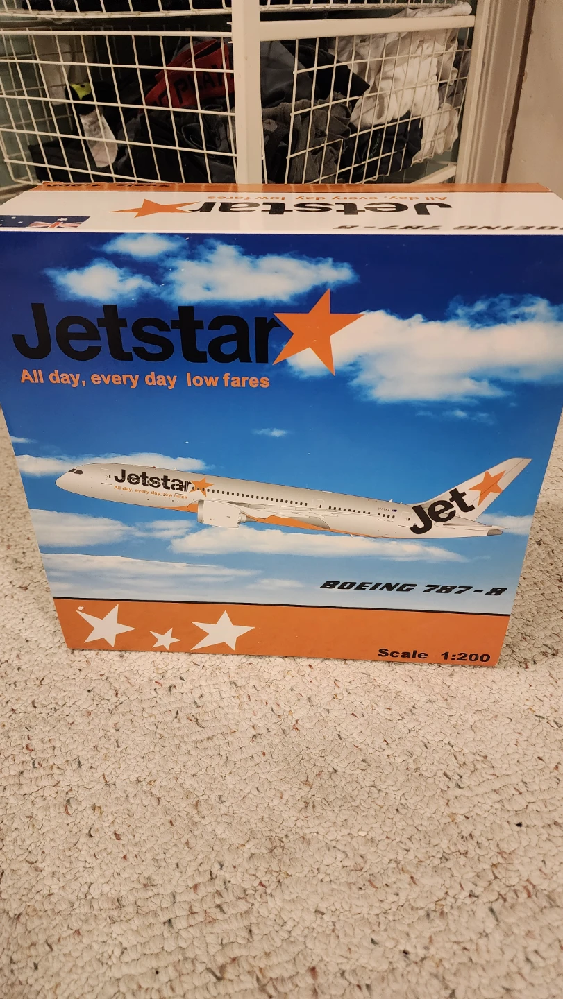 Jetstar Boeing 787-8 Model Plane 1:200