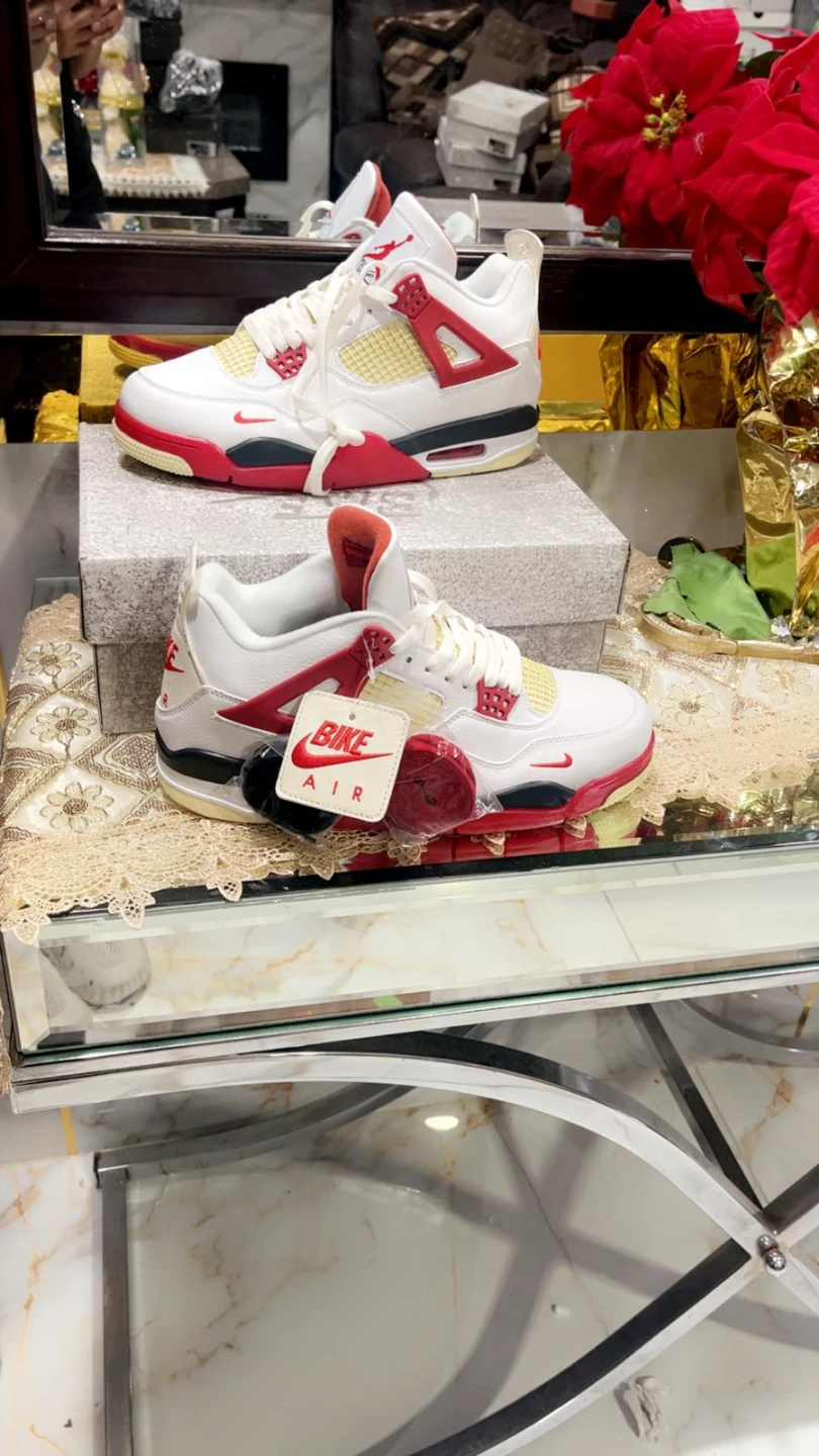 Nike Jordan 4 Retro Sneakers - photo 5