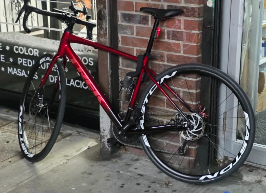 Trek Domane AL 2 Disc Road Bike