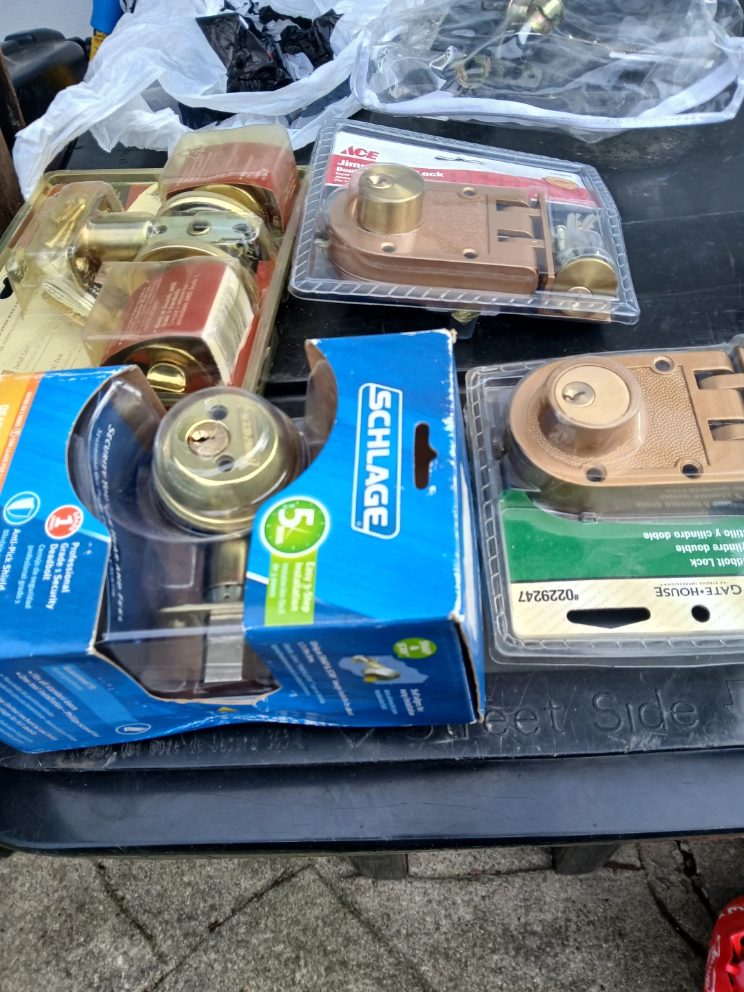 Set of 4 Assorted Door Locks and Deadbolts