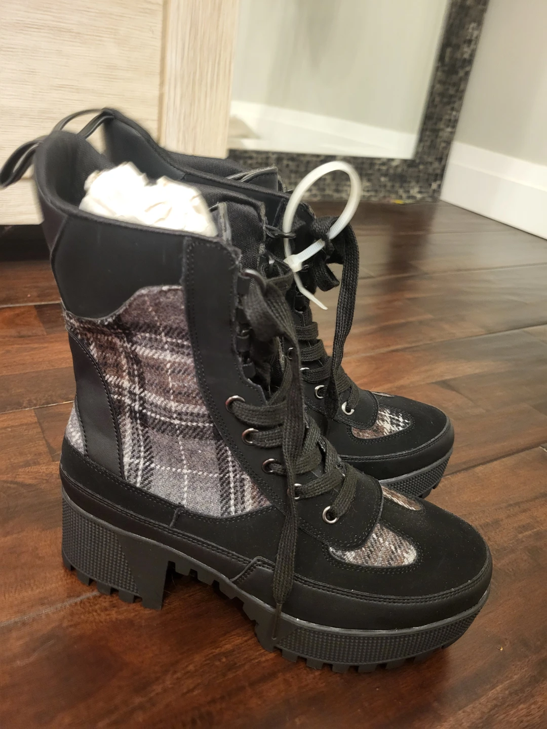 Black Plaid Lace-Up Platform Boots - photo 5