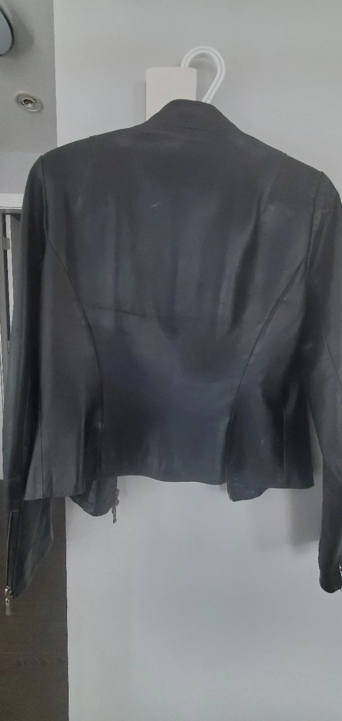 Danier Black Leather Jacket - photo 2