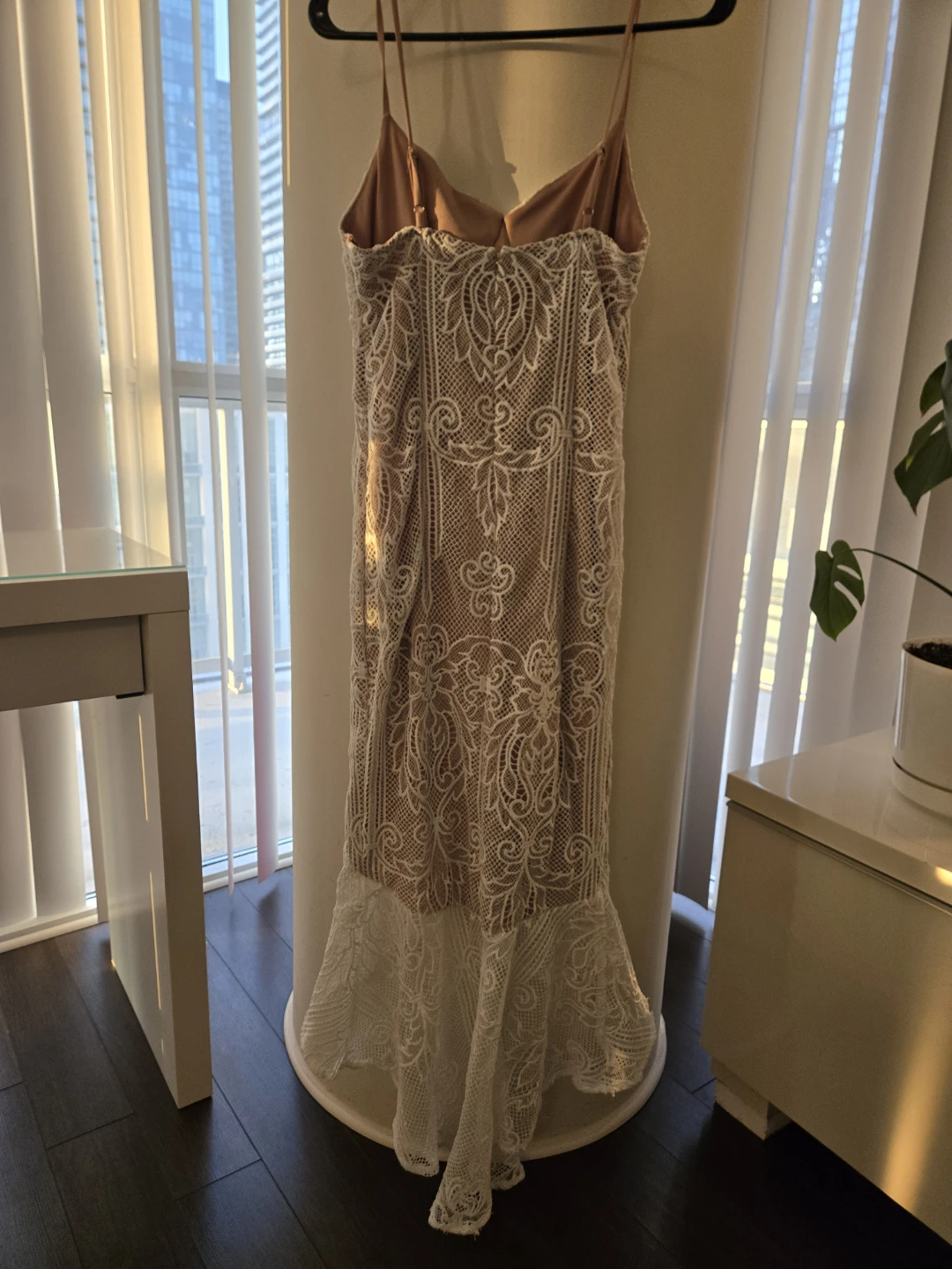White lace midi mermaid dress - Honey - photo 3