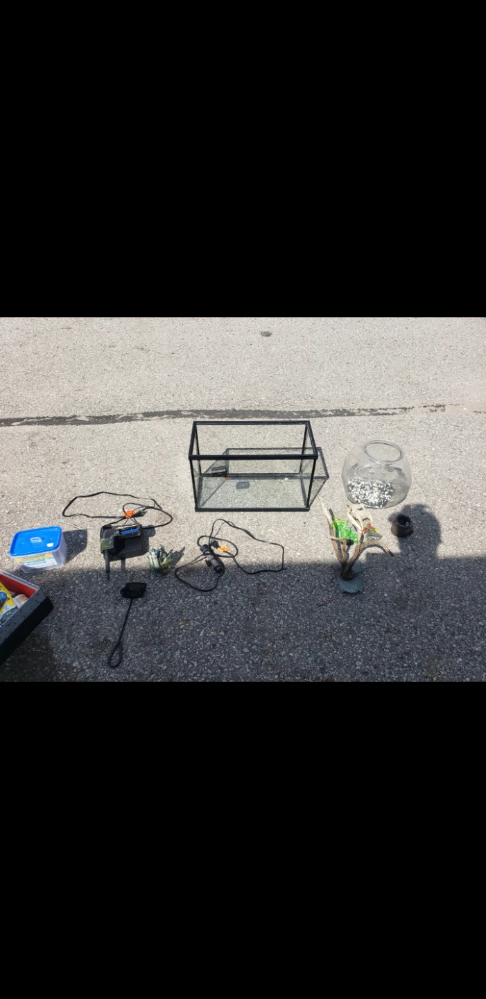 Glass Aquarium and Fish Bowl Starter Kit