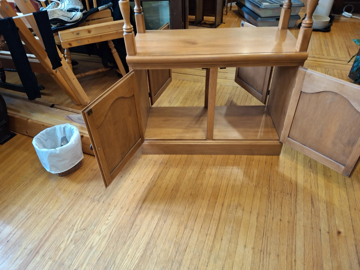 Vintage Wooden Shelving Unit with Cabinet - photo 3