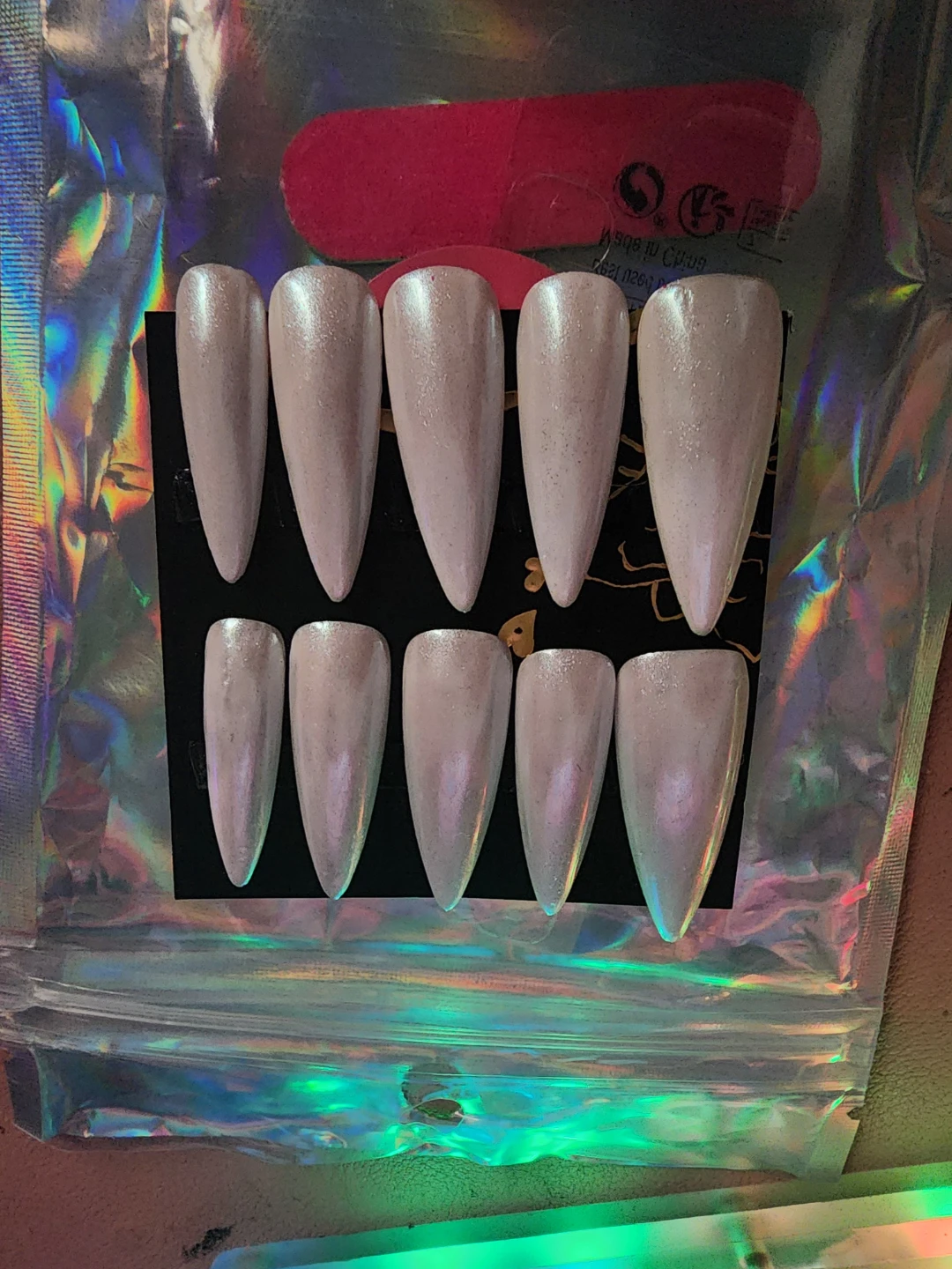 Handmade Pearl Shimmer Stiletto Press-On Nails Size M