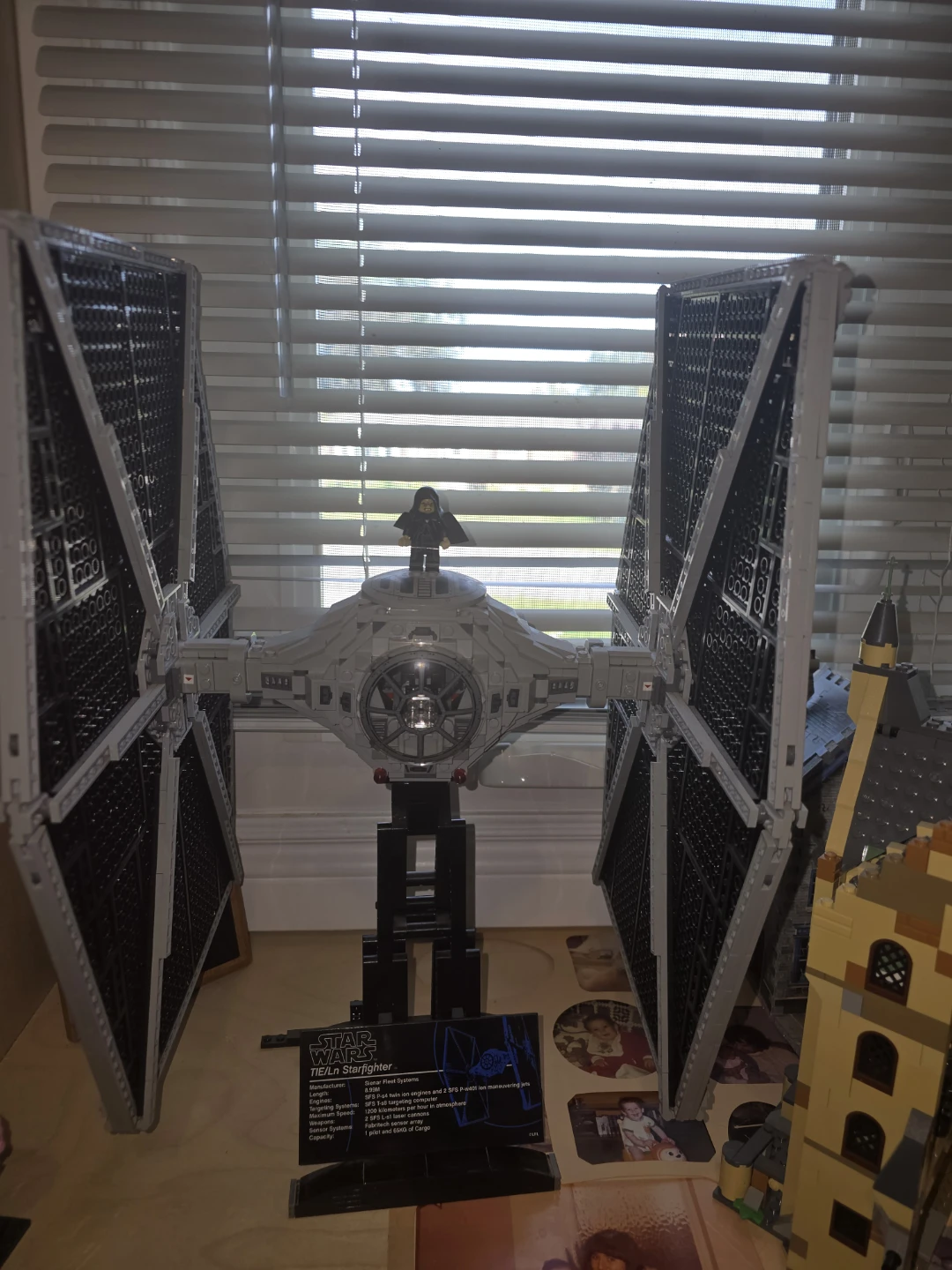 LEGO Star Wars TIE/ln Starfighter