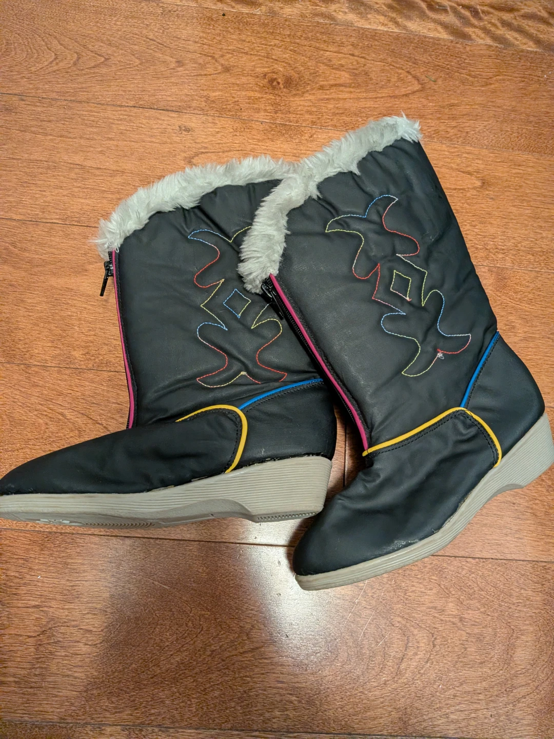 Vintage kids Black Winter Boots - Size 12🏈