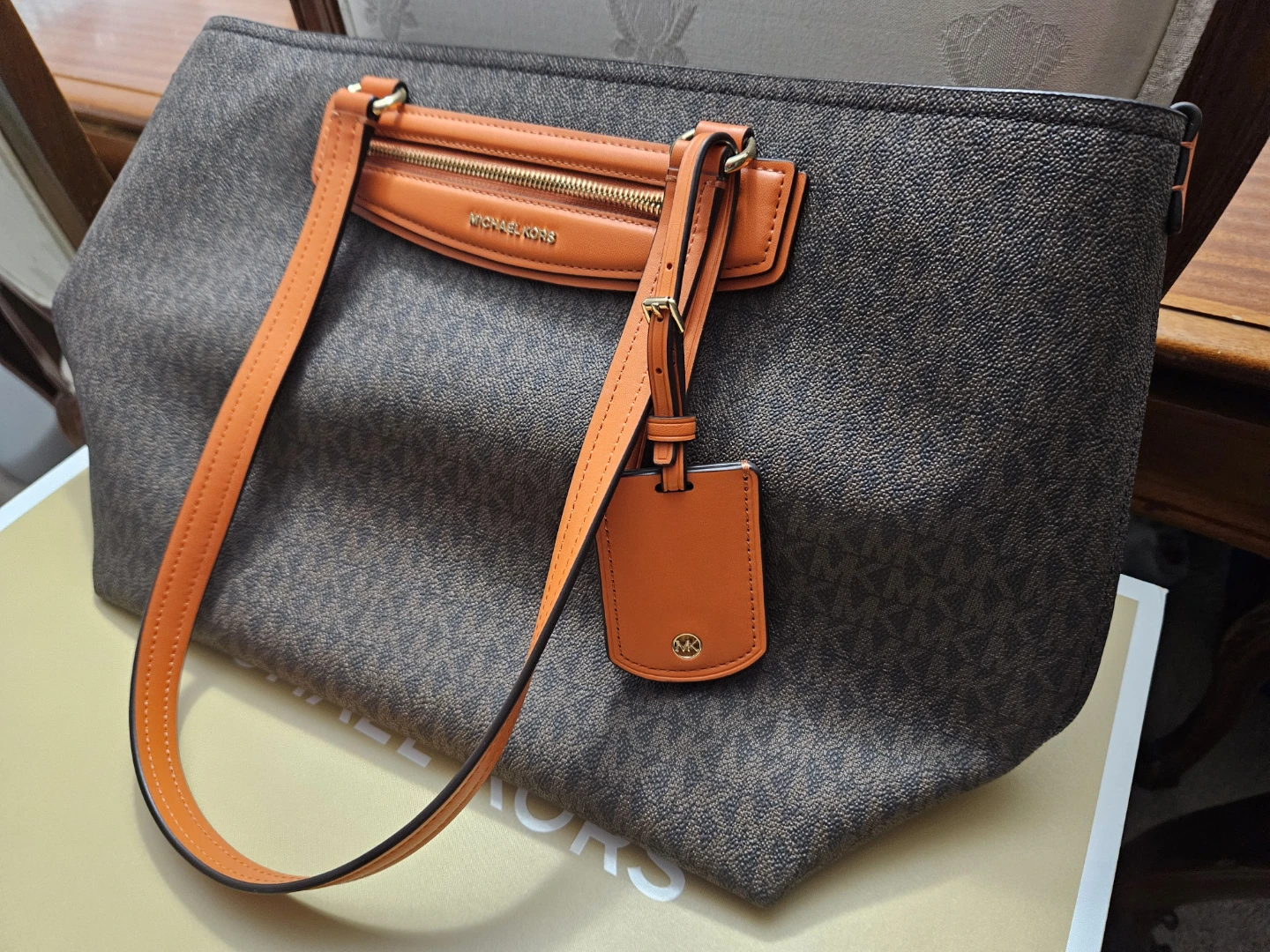 Michael Kors Jet Set Travel Signature Logo Tote Bag - photo 3