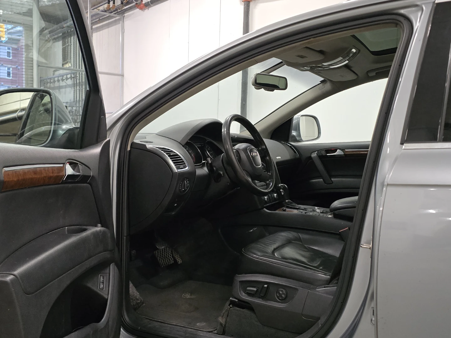 Audi Q7 2008 AWD Clean Title 7 seats - photo 5