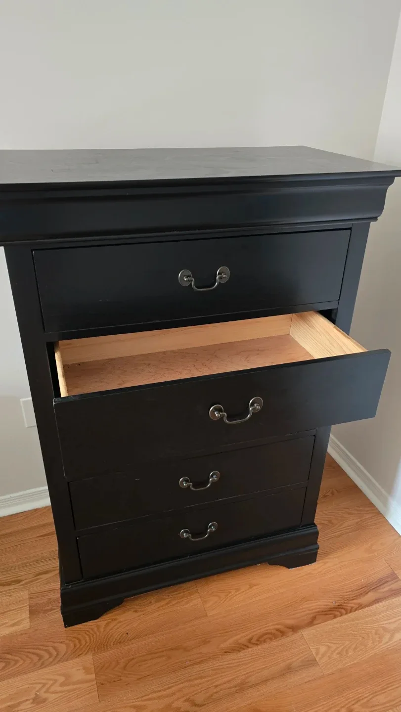 5-Drawer Dresser - Black
