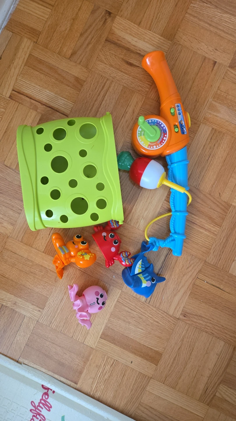 Fisher-Price Baby's First Bath Toy Fishing Set - photo 2