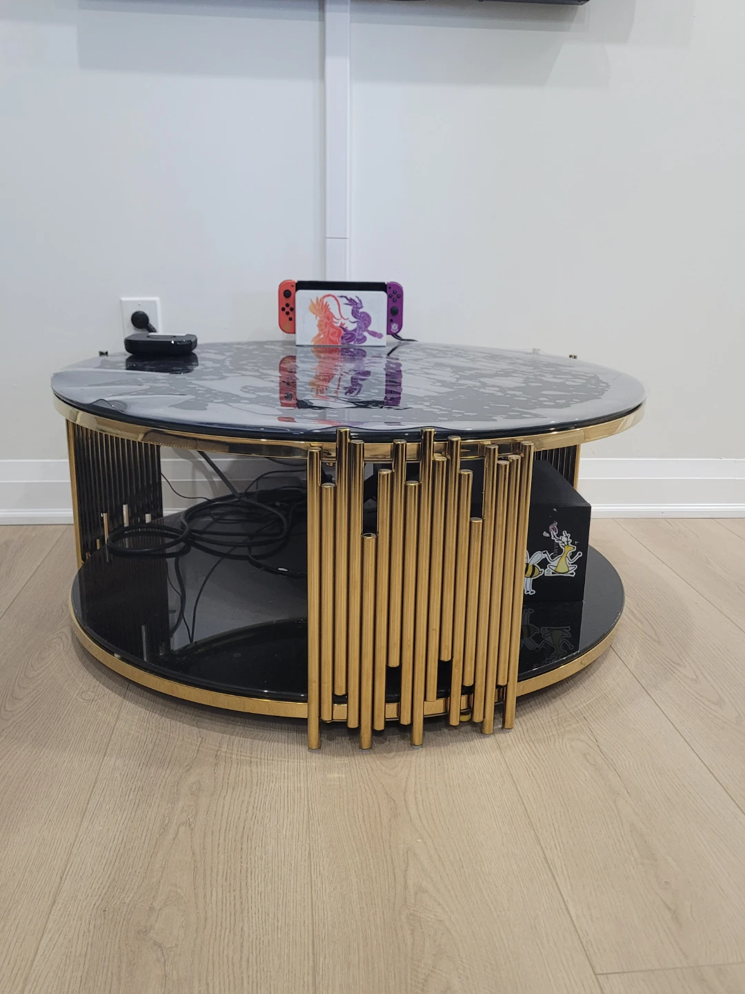 Modern Round Coffee Table with Gold Metal and Glass - photo 3
