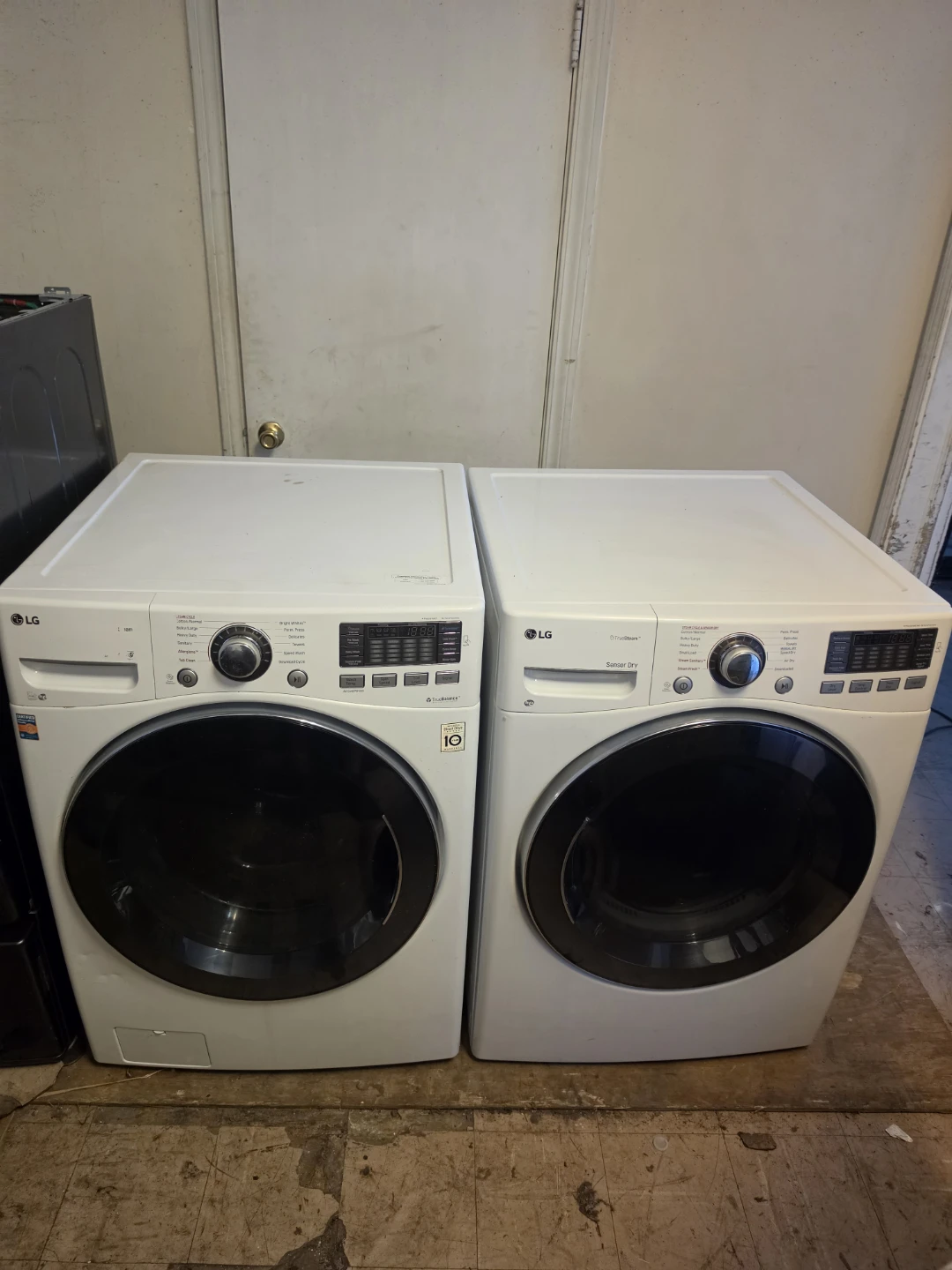 LG Washer and Dryer Set - photo 2