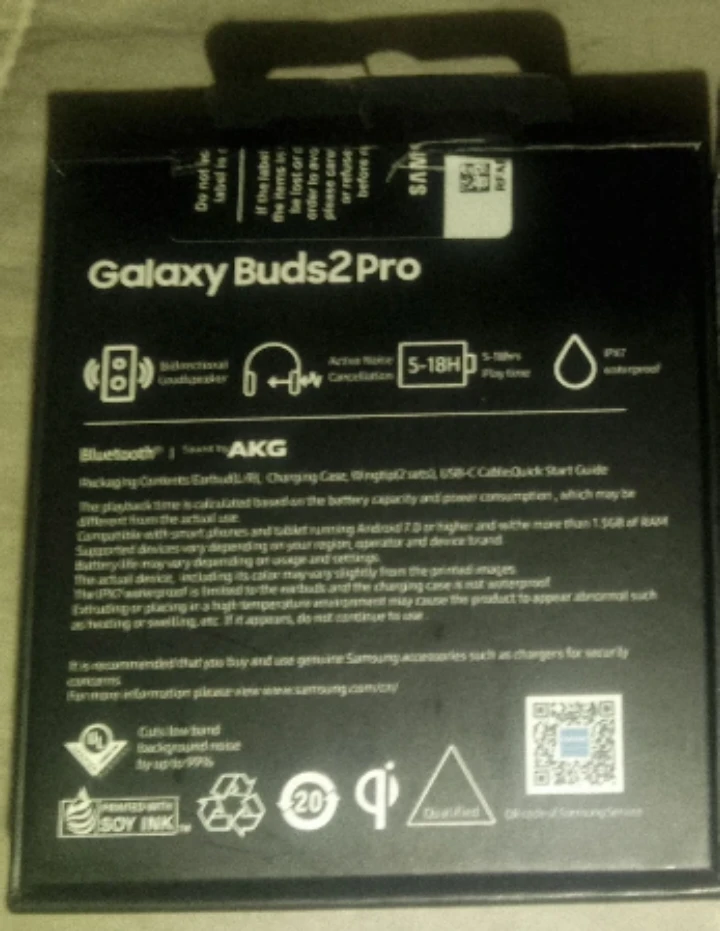 1 New Samsung Galaxy Buds Pro Earphones - photo 2