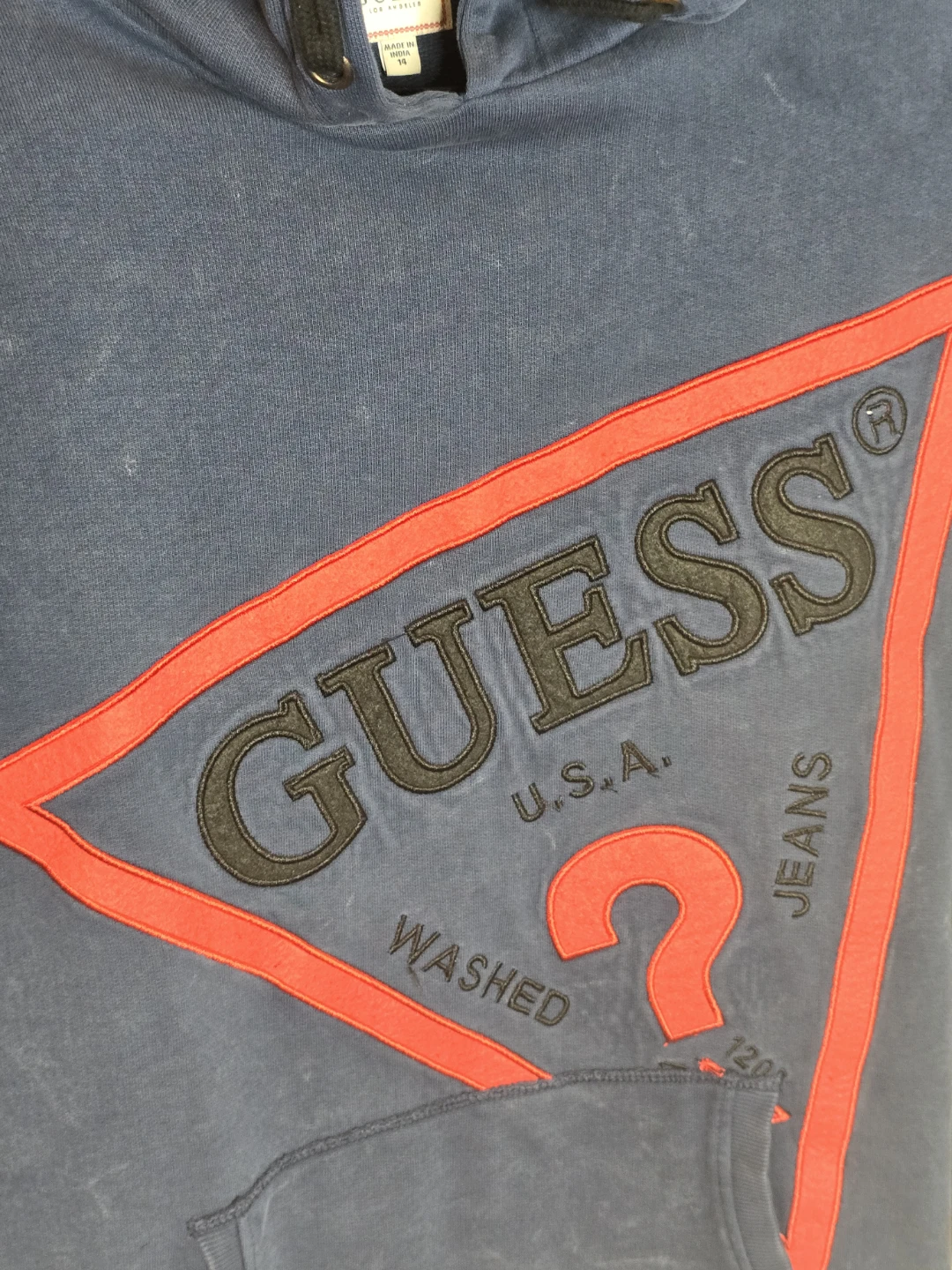 Vintage distress GUESS  Hoodie size 14 kids , fits S adults - photo 4