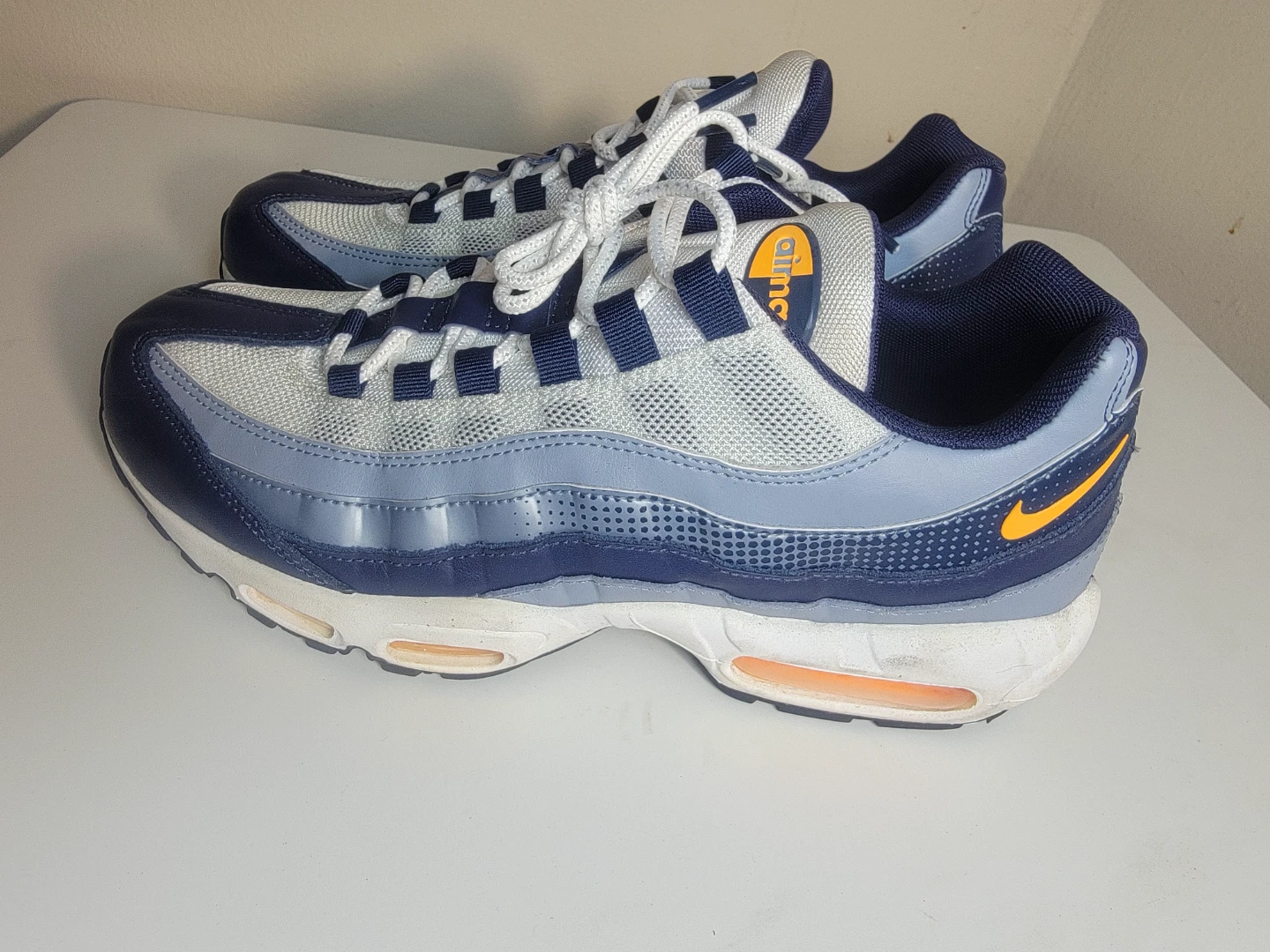 Nike Air Max 95 Navy and White Sneakers - photo 2