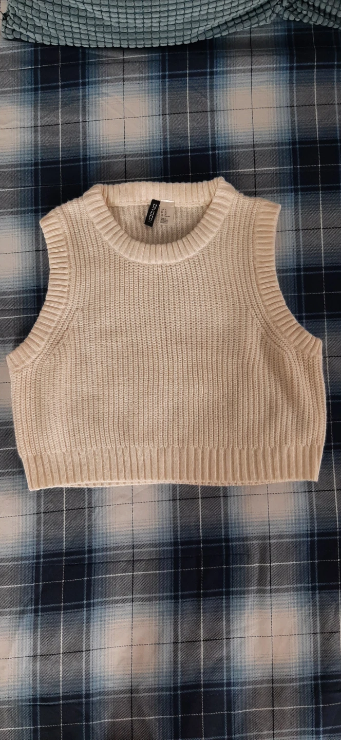 Divided H&M White Knit Vest