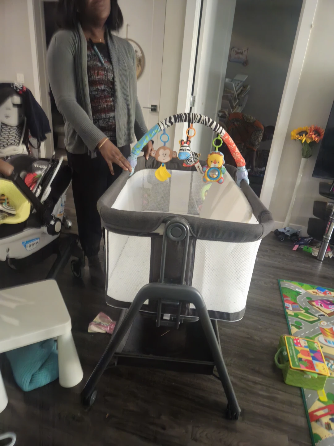 ANGELBLISS Baby Bassinet Bedside Sleeper with Wheels - photo 3