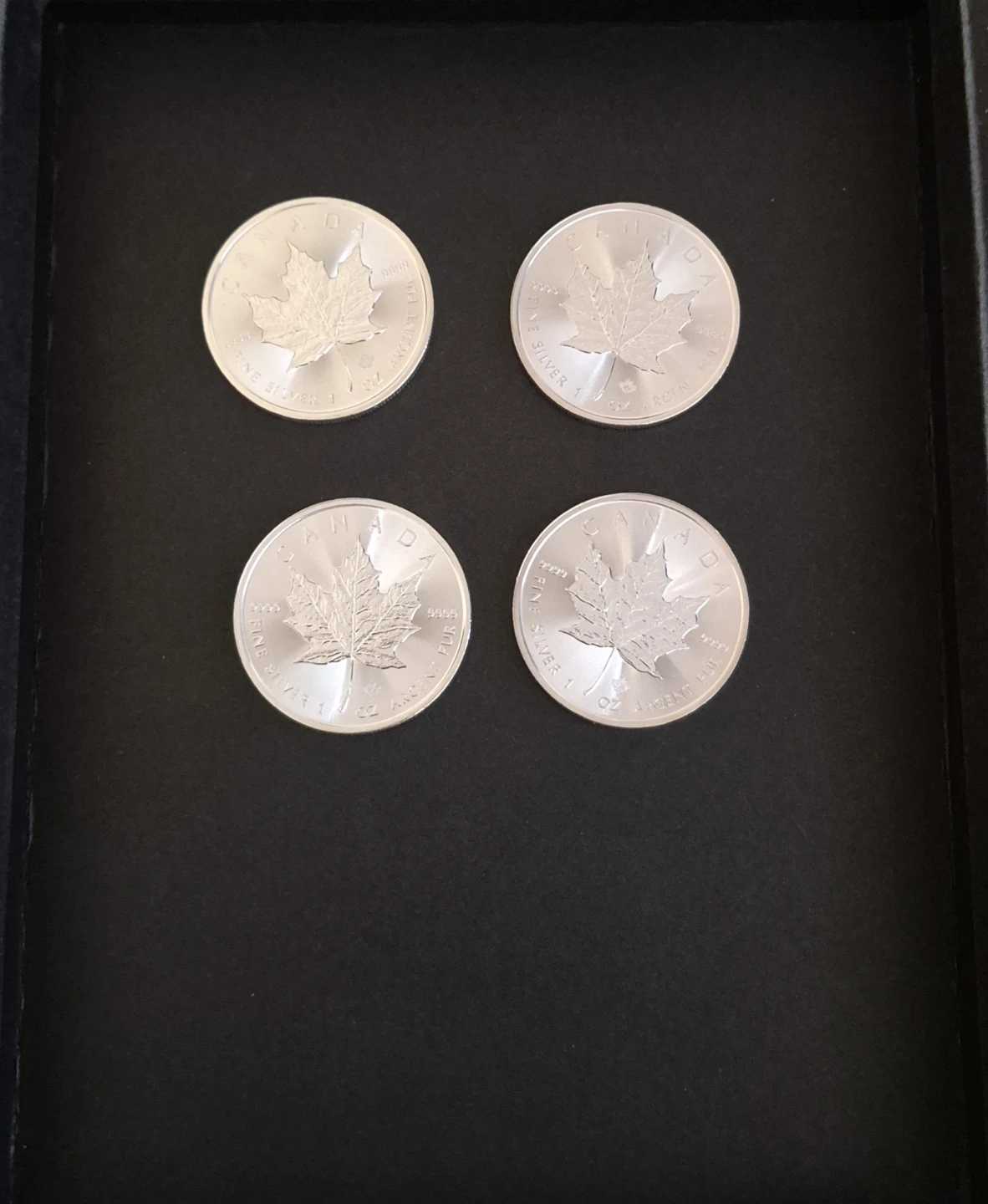 Four 1 oz Canadian Silver Maple Leaf Coins - photo 2