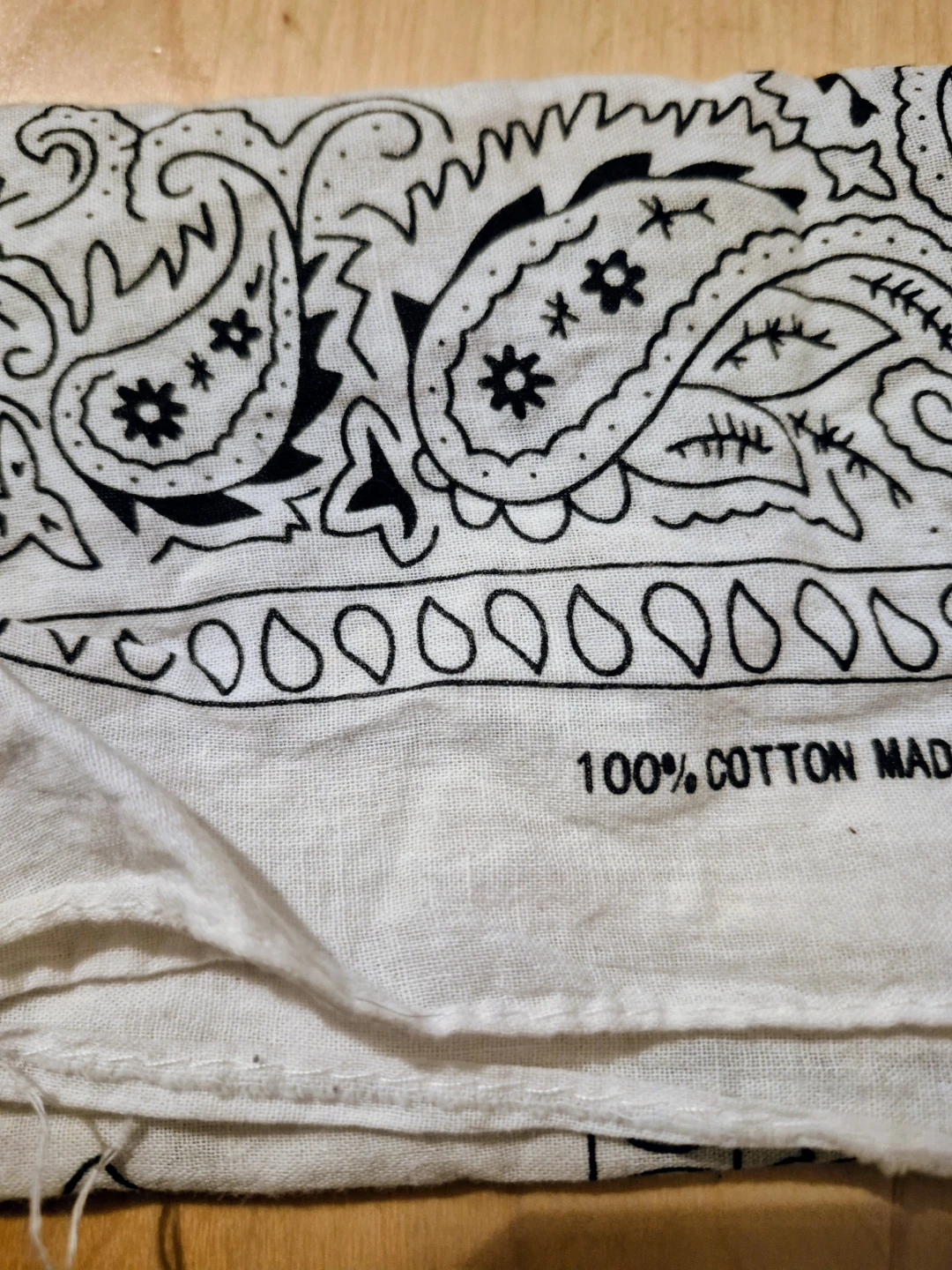 White paisley bandana - photo 2