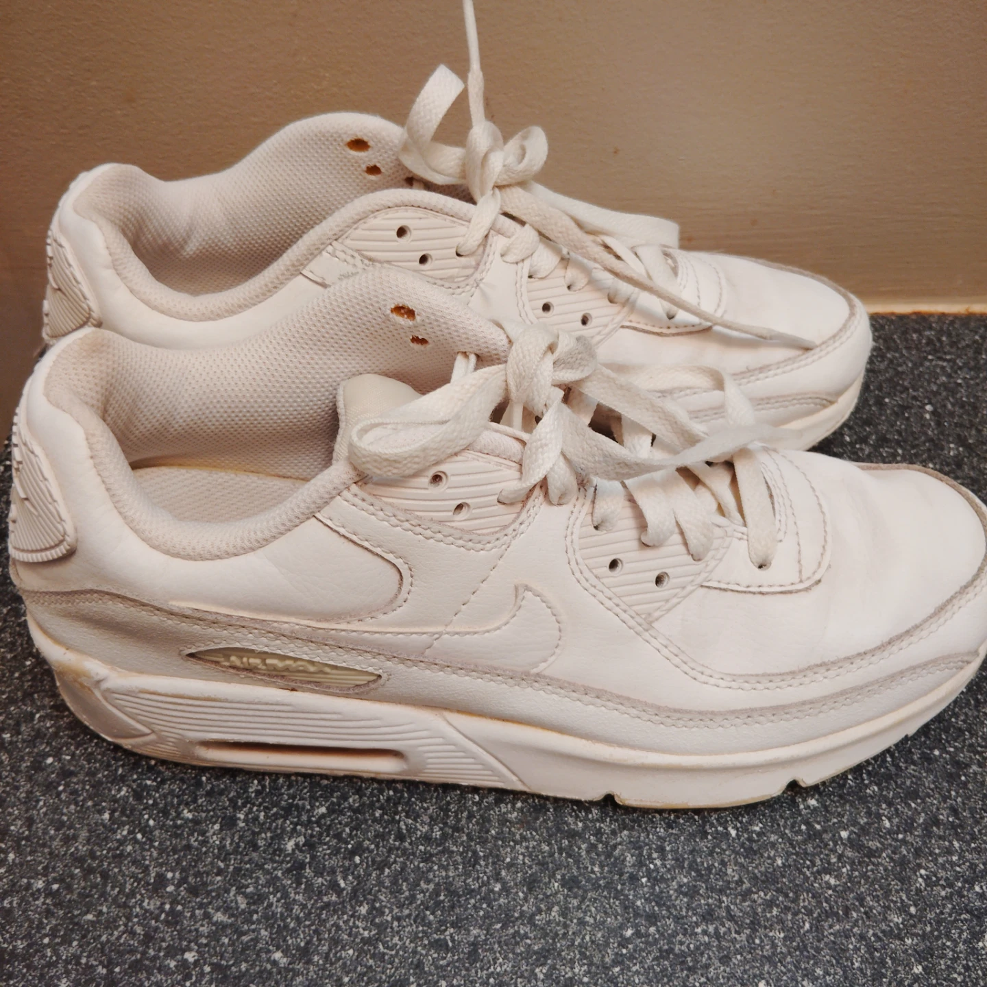 Nike Air Max 90 "Triple White" Sneakers Size 6.5Y / Women's 8 - photo 5