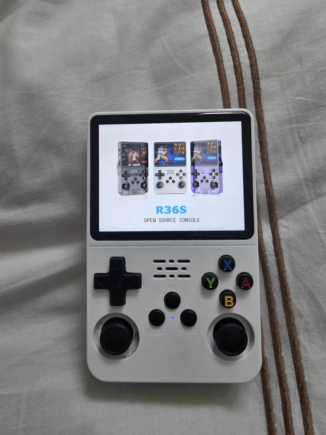 R36S Open Source Handheld Console