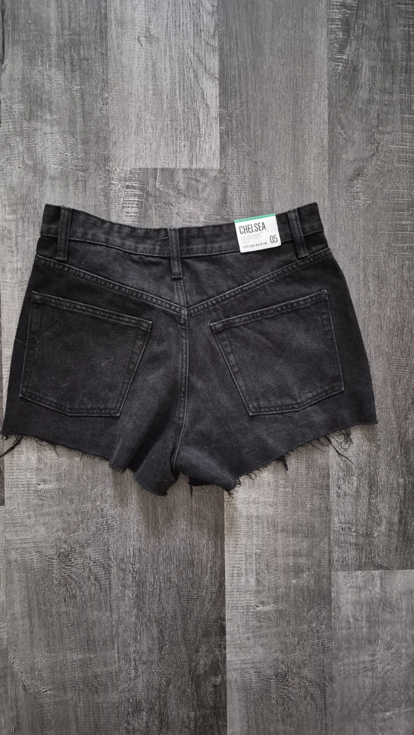 Refuge Denim Chelsea High Rise Ripped Shorts Size 05 - photo 2