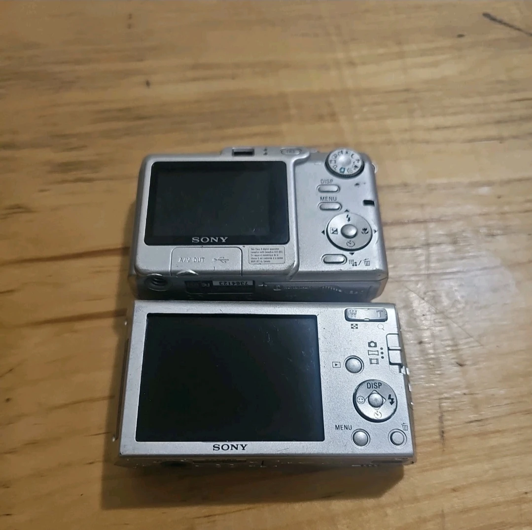 Two Sony Cyber-shot Digital Cameras 12.1 and 7.2 mg-pixel - photo 2
