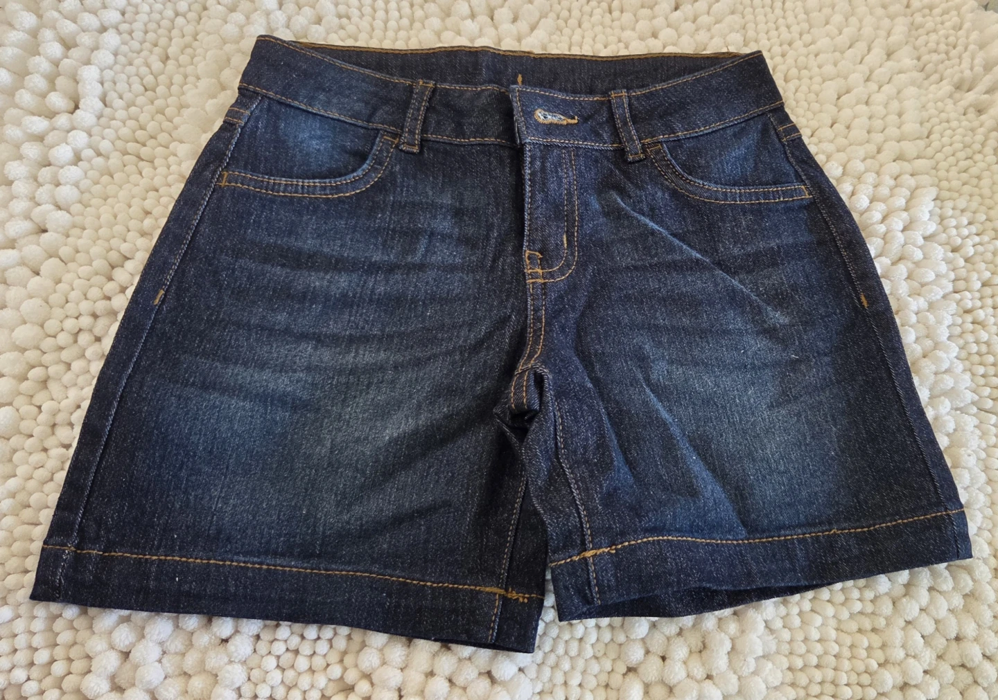Five Denim shorts in size 7 - photo 3