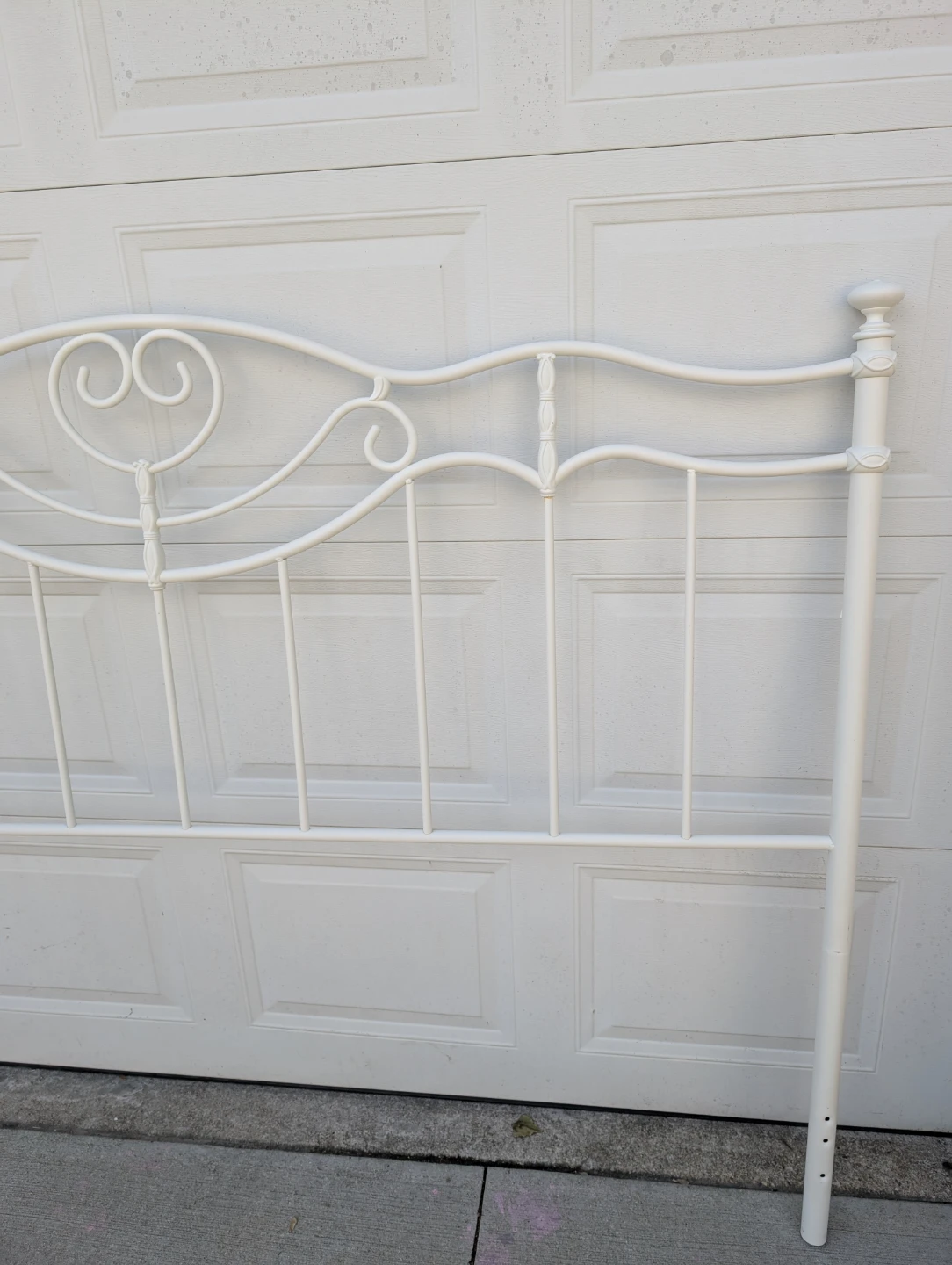 White metal twin headboard - photo 5