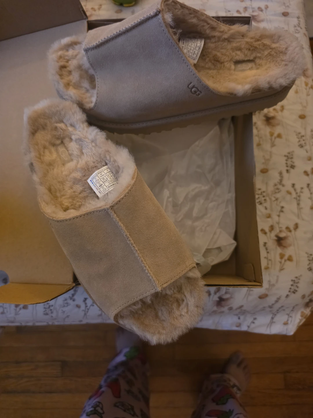 UGG Tasman Sport Slippers, Size 9