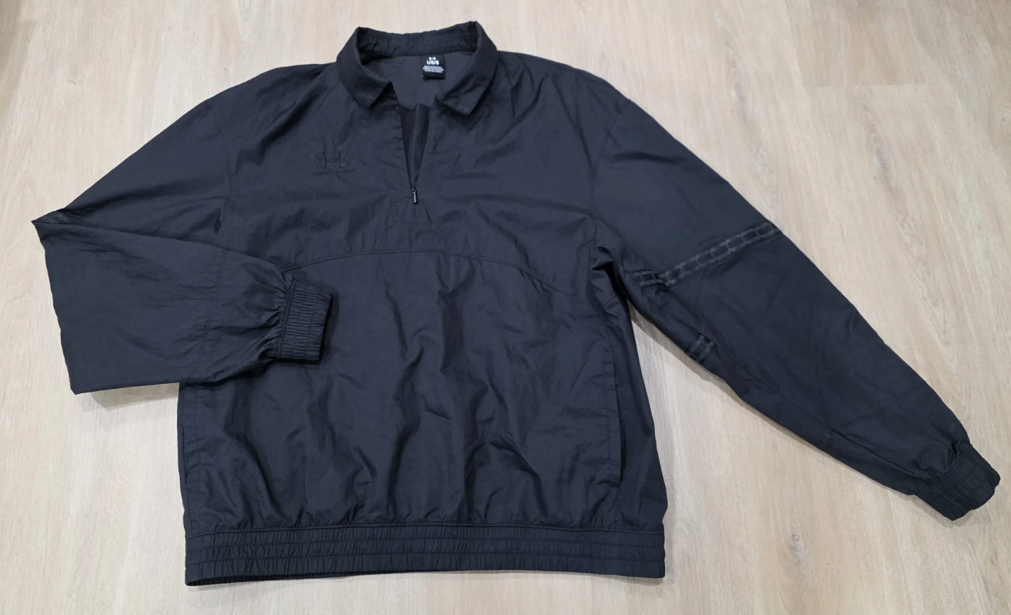 Under Armour Quarter Zip Pullover windbreaker