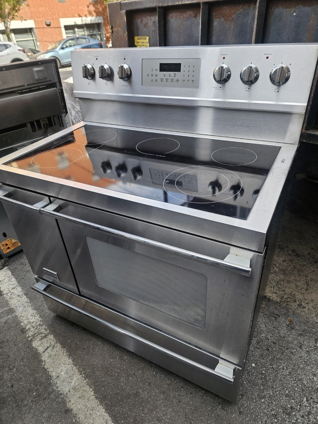 Frigidaire Professional 36in Electric Range