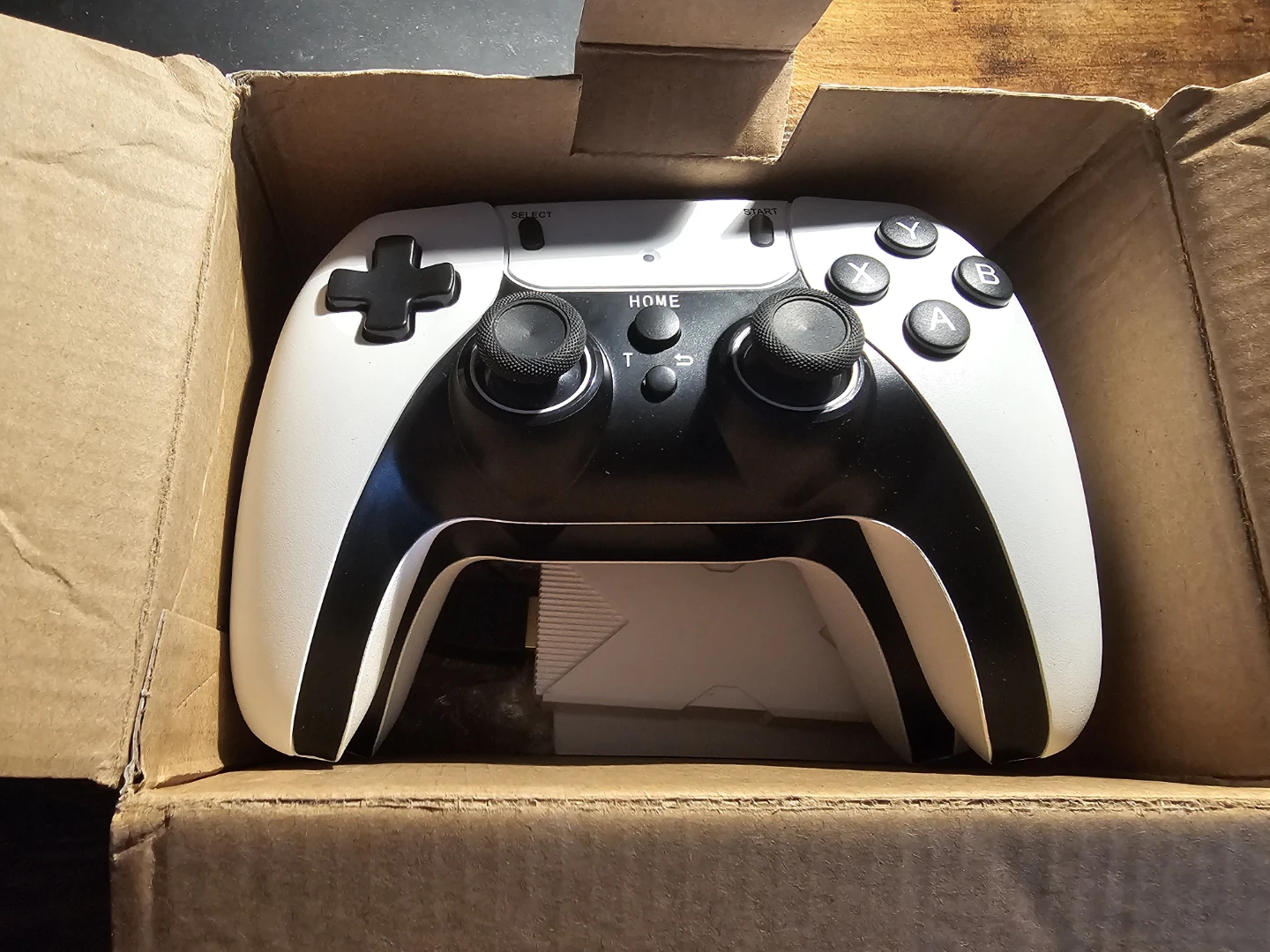 2.4G Wireless Game Controller and Game Stick - photo 2
