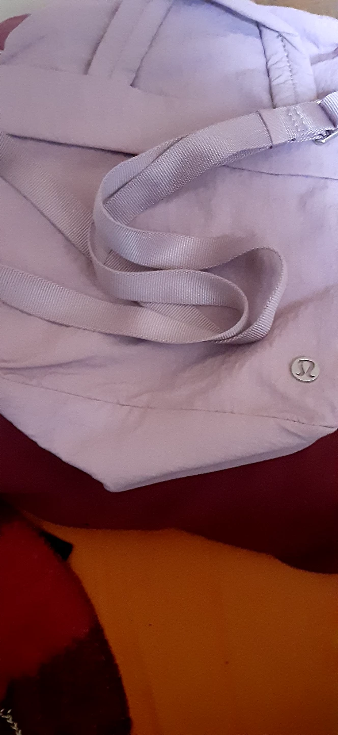 Lululemon Everywhere Belt Bag - photo 2